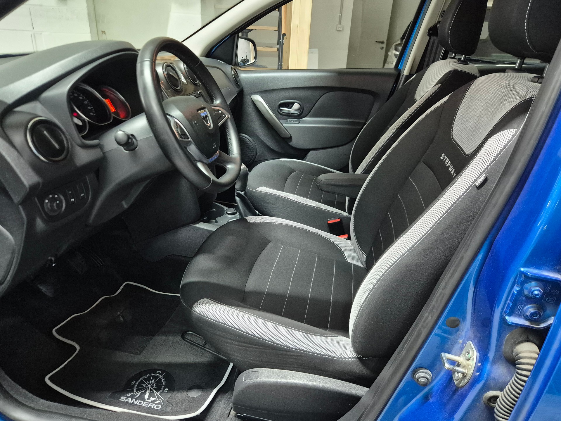 DACIA Sandero Tce 90 Stepway-image-6