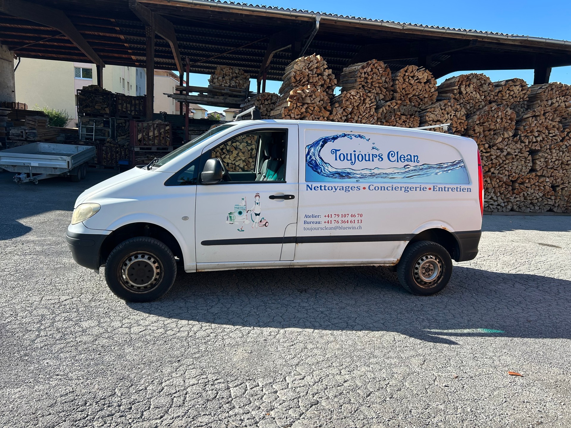 MERCEDES-BENZ Vito 111 CDI EL 4x4-image-0