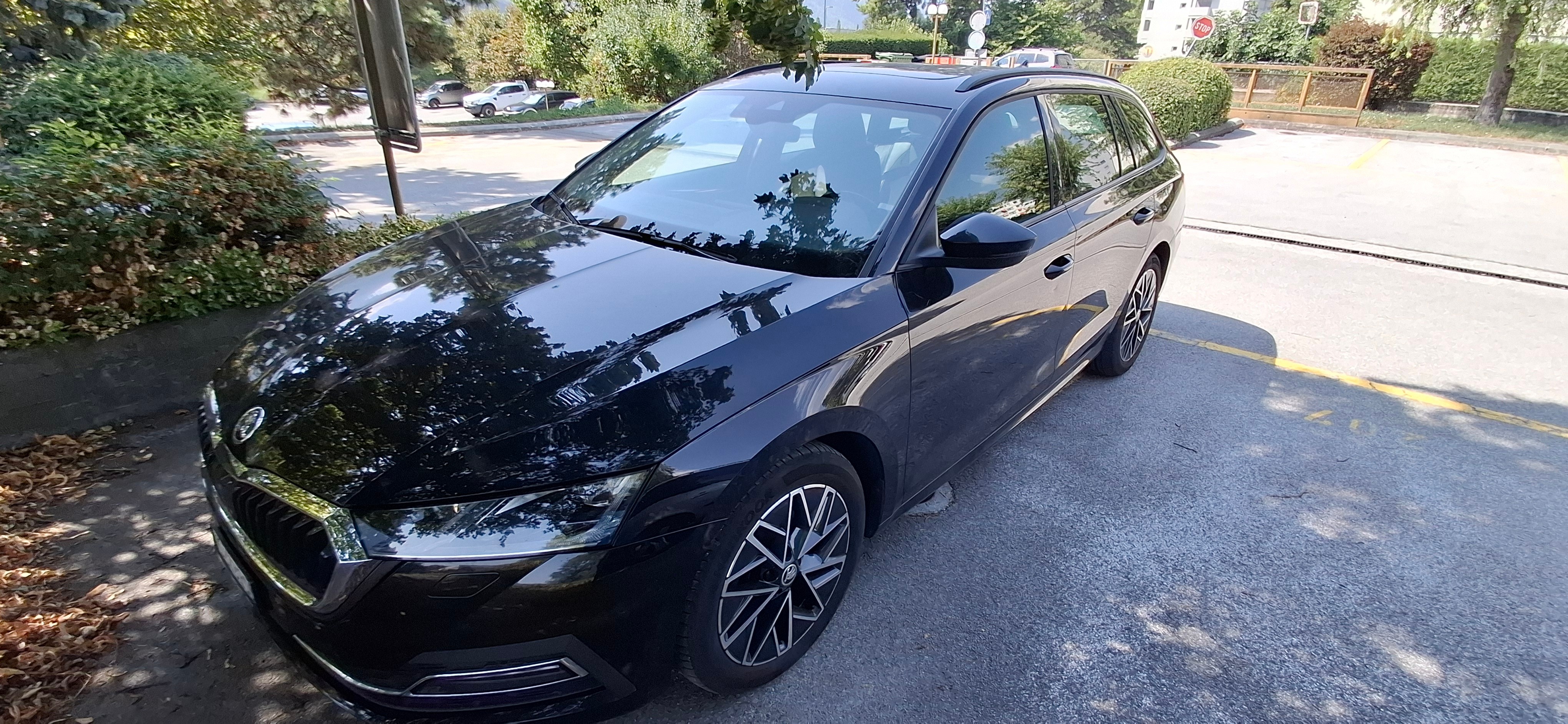 Car photo