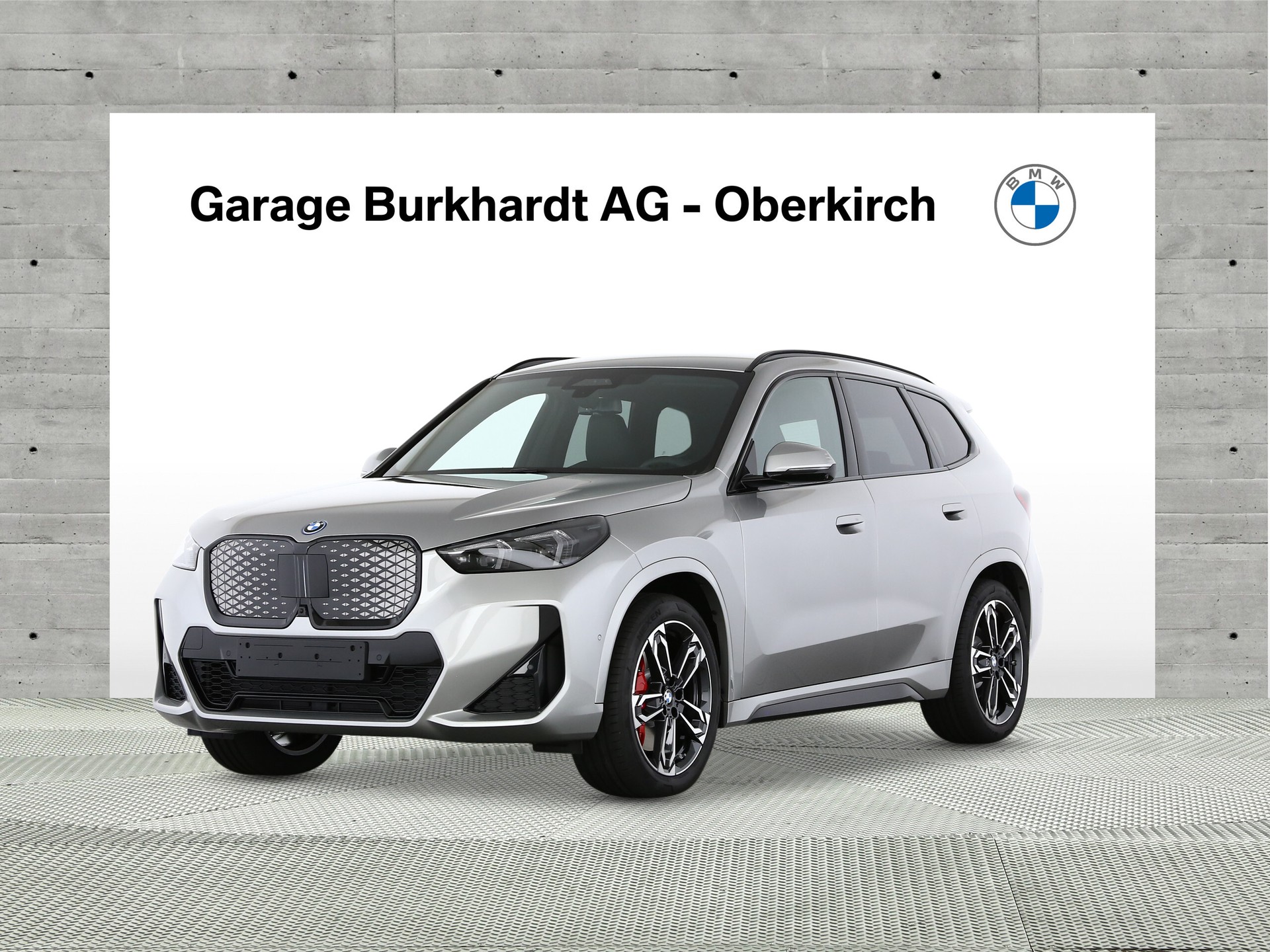 BMW iX1 xDrive 30 M Sport Pro-image-0