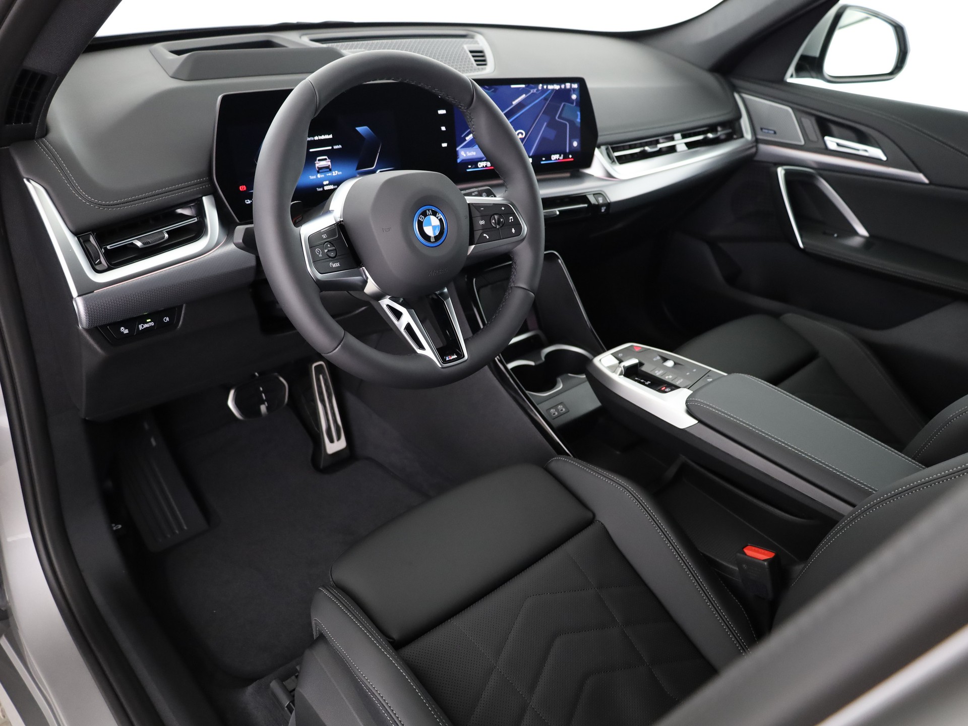 BMW iX1 xDrive 30 M Sport Pro-image-8