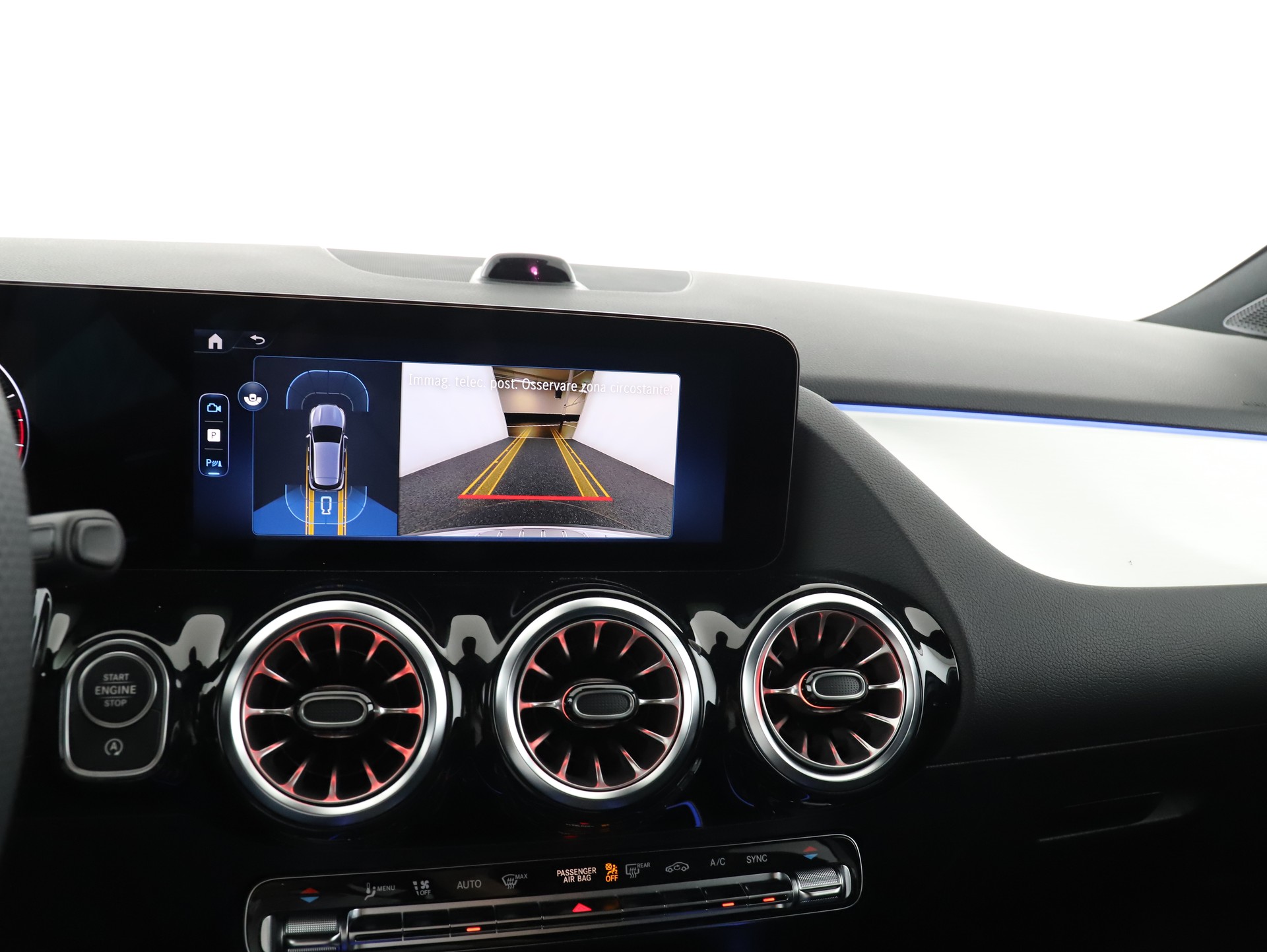 MERCEDES-BENZ GLA 200 Night Star 7G-D-image-14