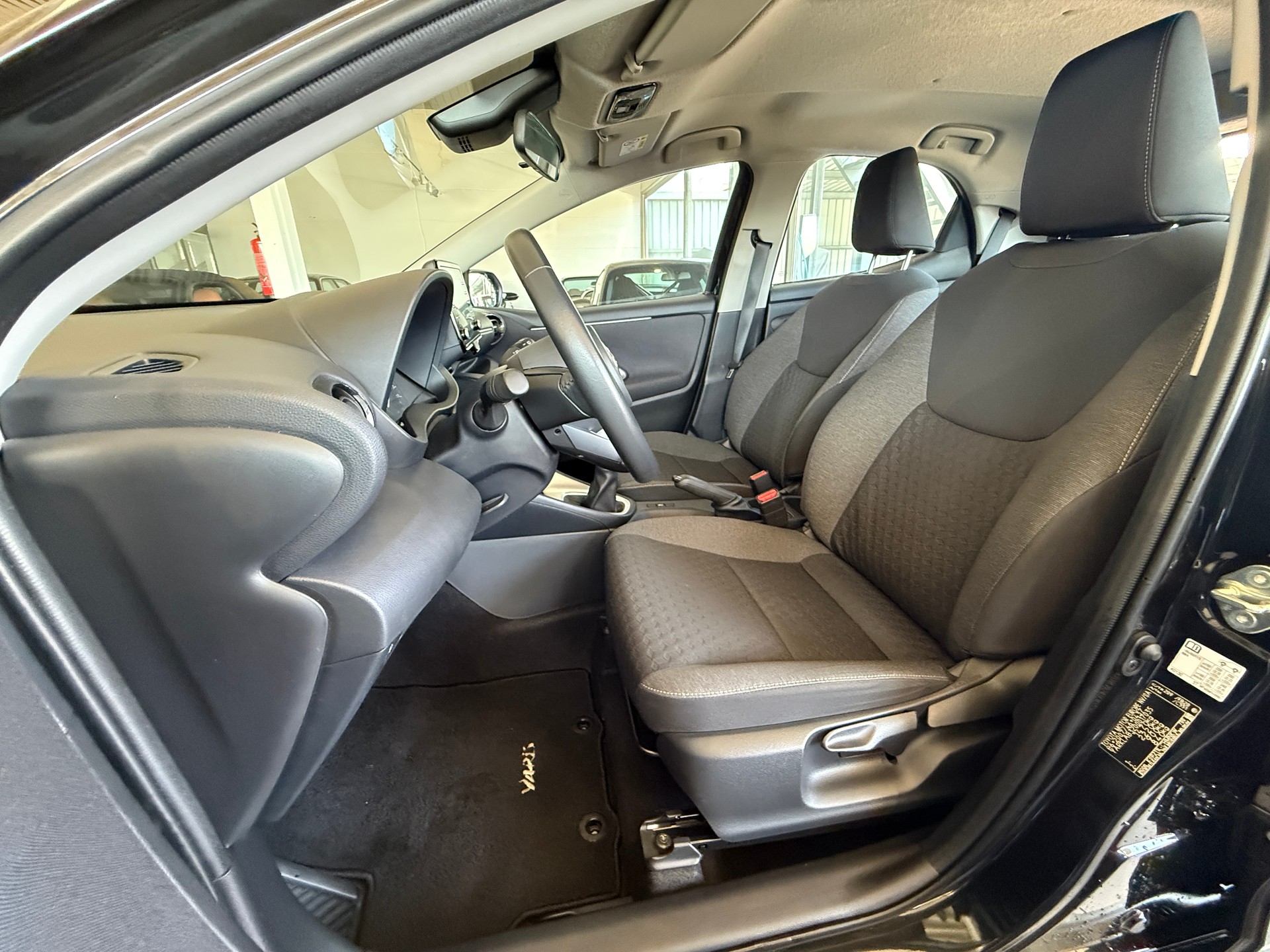 TOYOTA Yaris 1.0 Active ***RÜCKFAHRKAMERA***-image-20