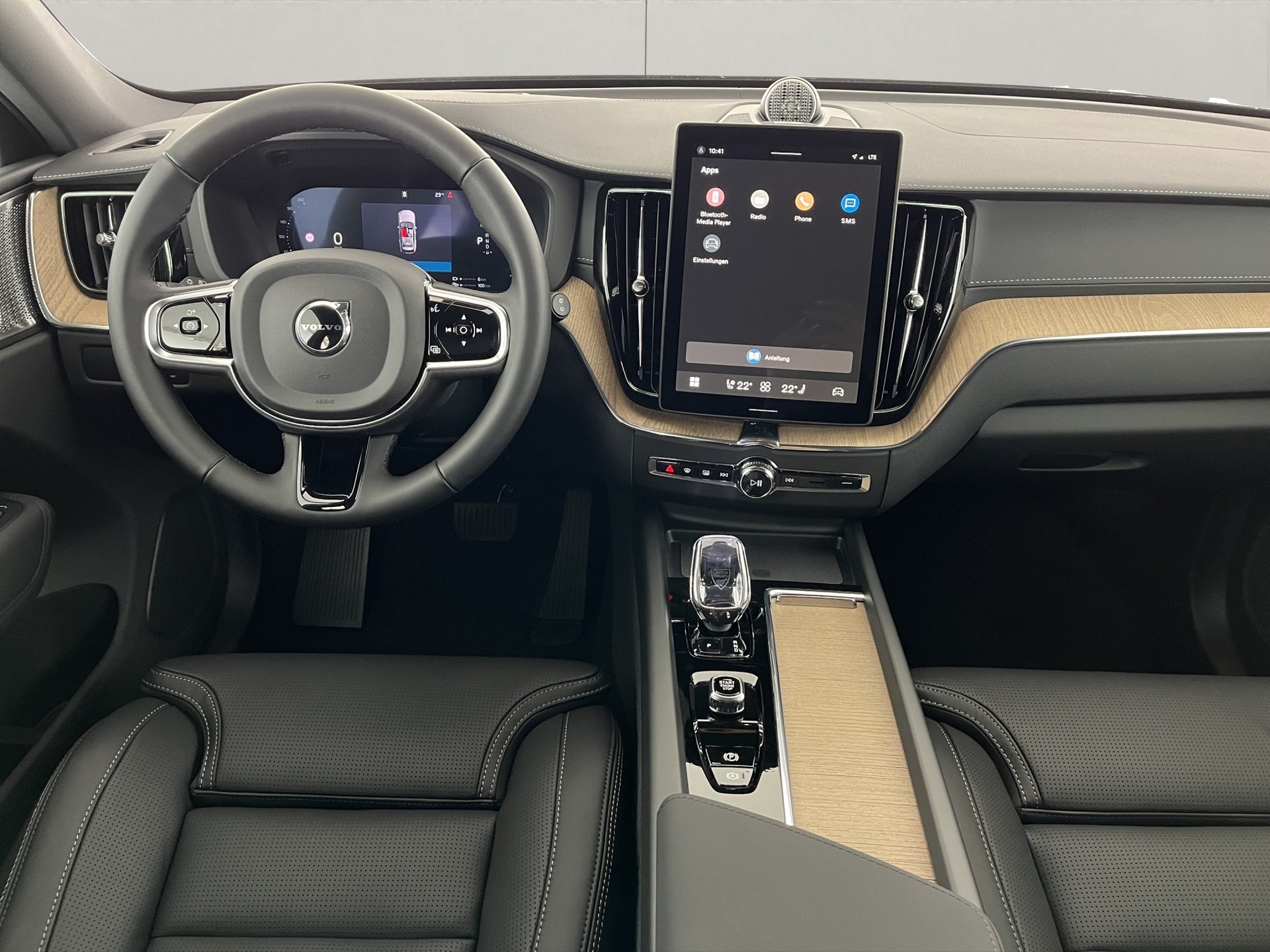 VOLVO XC60 2.0 T8 TE Ultra Dark eAWD-image-9