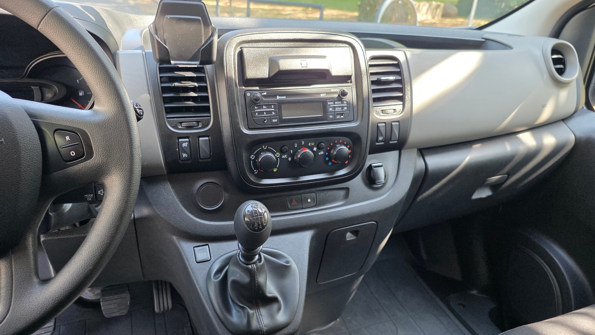 RENAULT Trafic 1.6 dCi 120 2.9t Acces L1H1-image-14