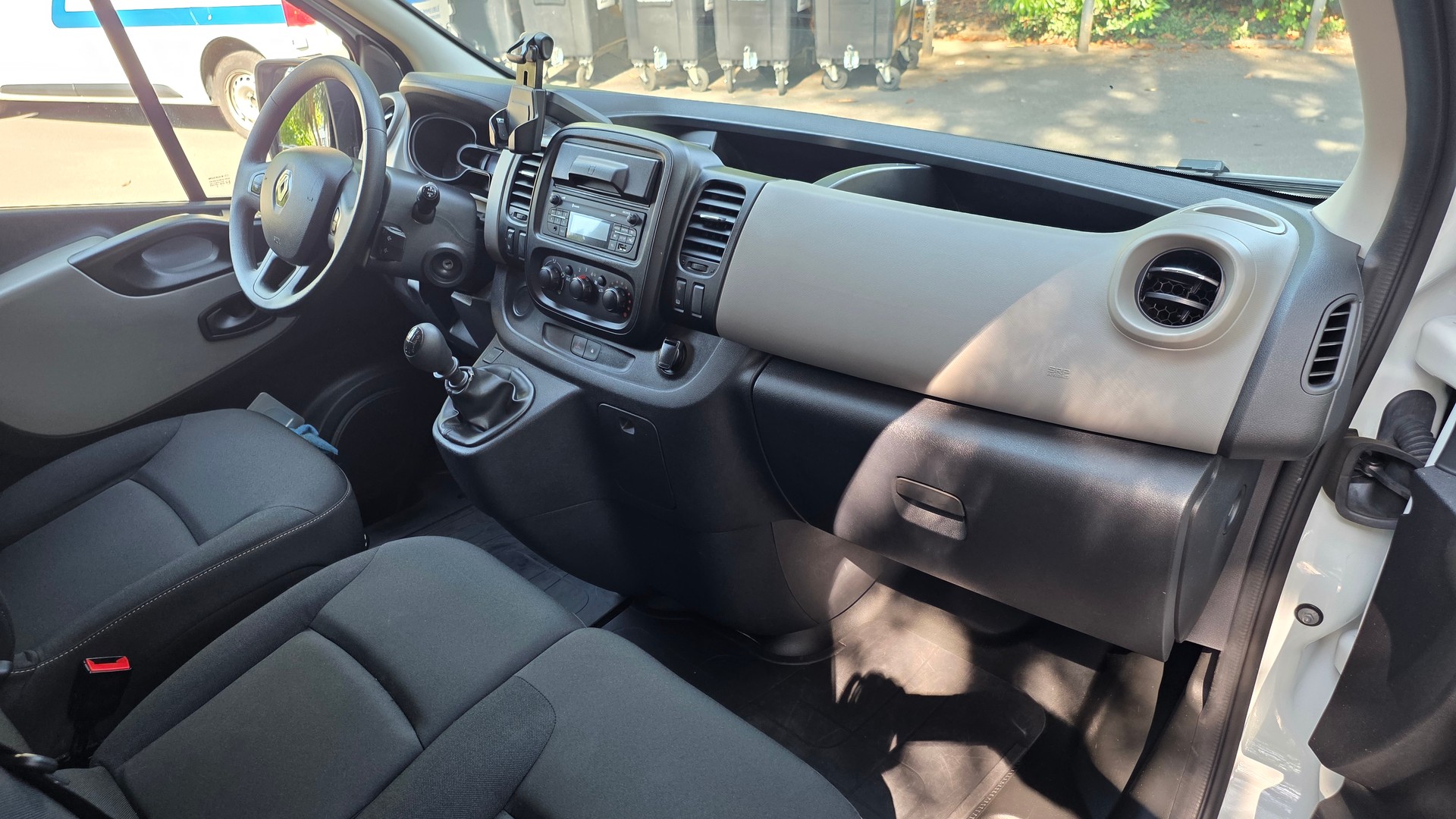 RENAULT Trafic 1.6 dCi 120 2.9t Acces L1H1-image-13