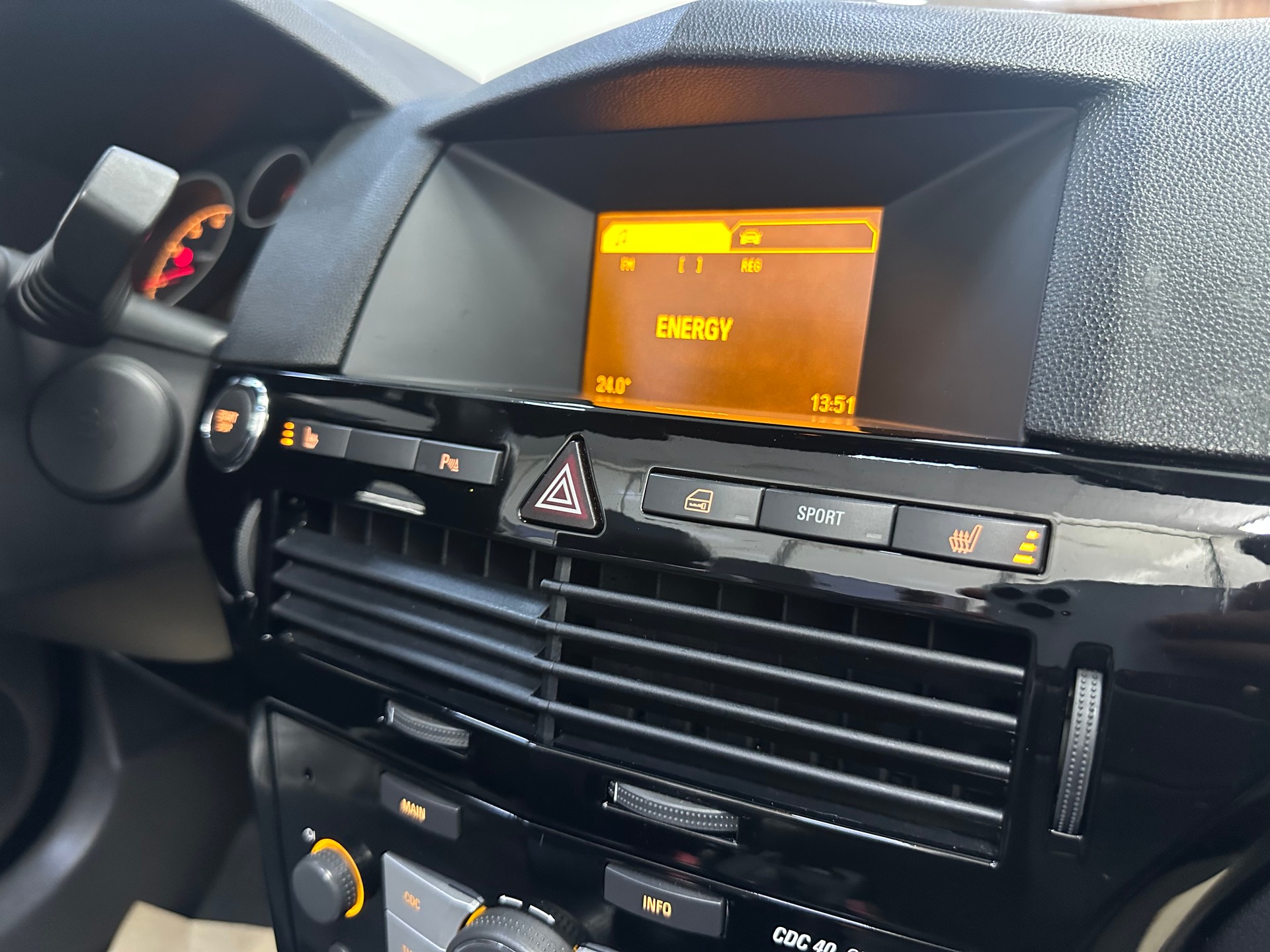 OPEL Astra TT 1.6i 16V Turbo Enjoy-image-14