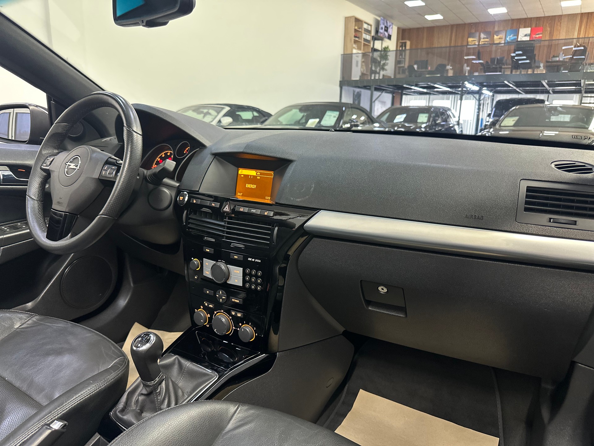 OPEL Astra TT 1.6i 16V Turbo Enjoy-image-12