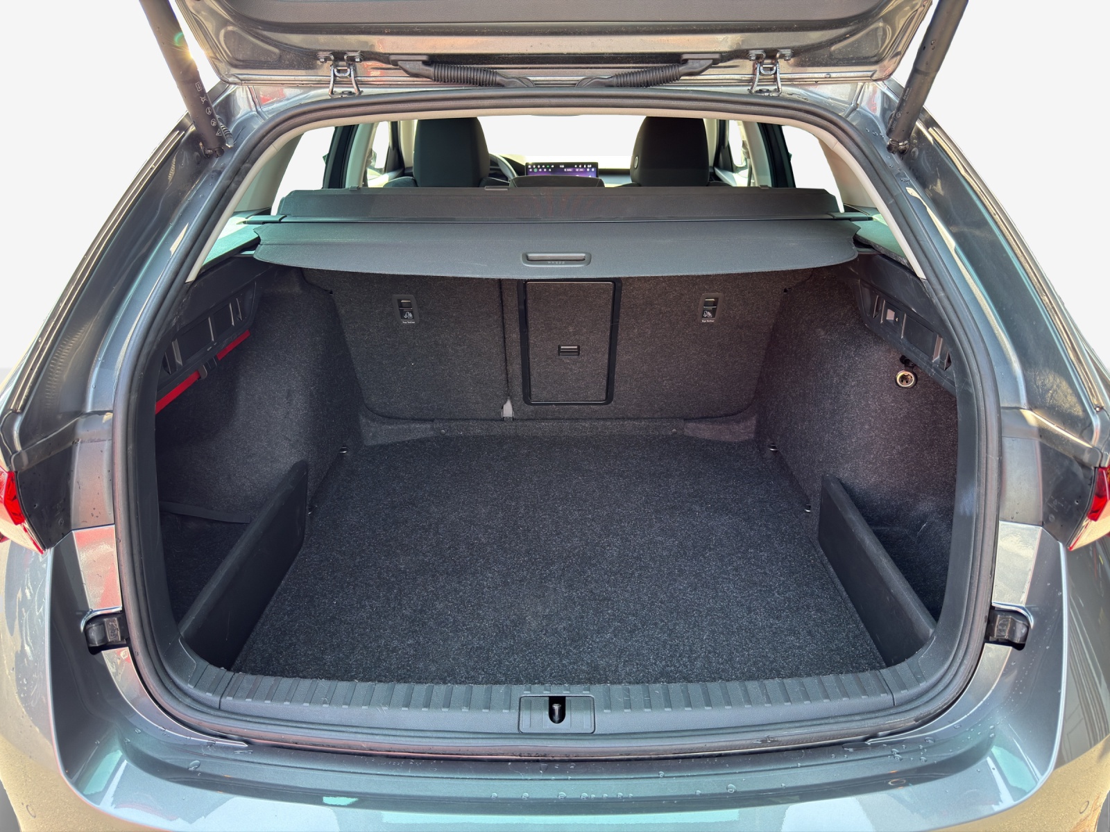 SKODA Octavia Combi 1.5 TSI mHEV DSG Dynamic-image-12