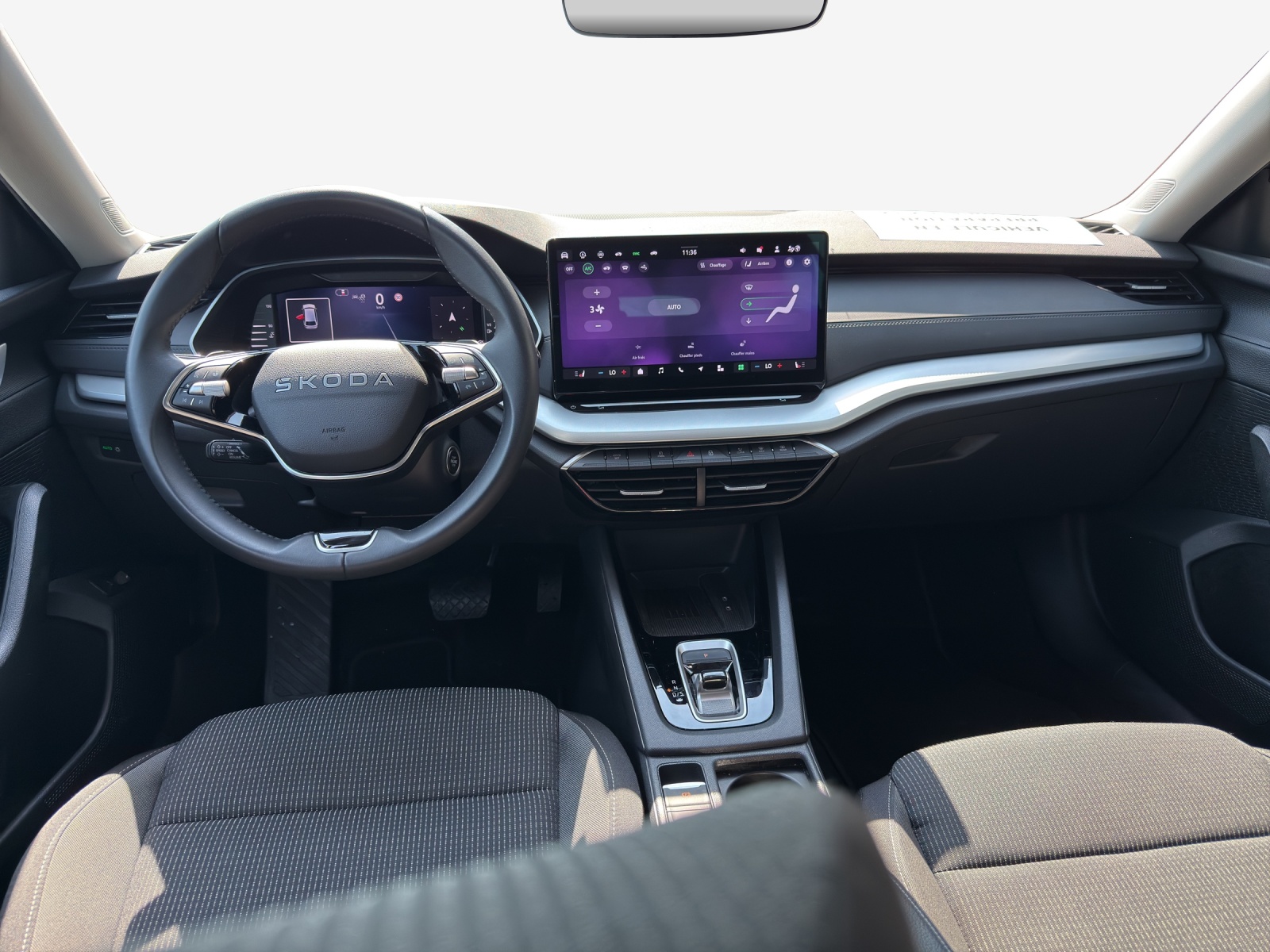 SKODA Octavia Combi 1.5 TSI mHEV DSG Dynamic-image-8