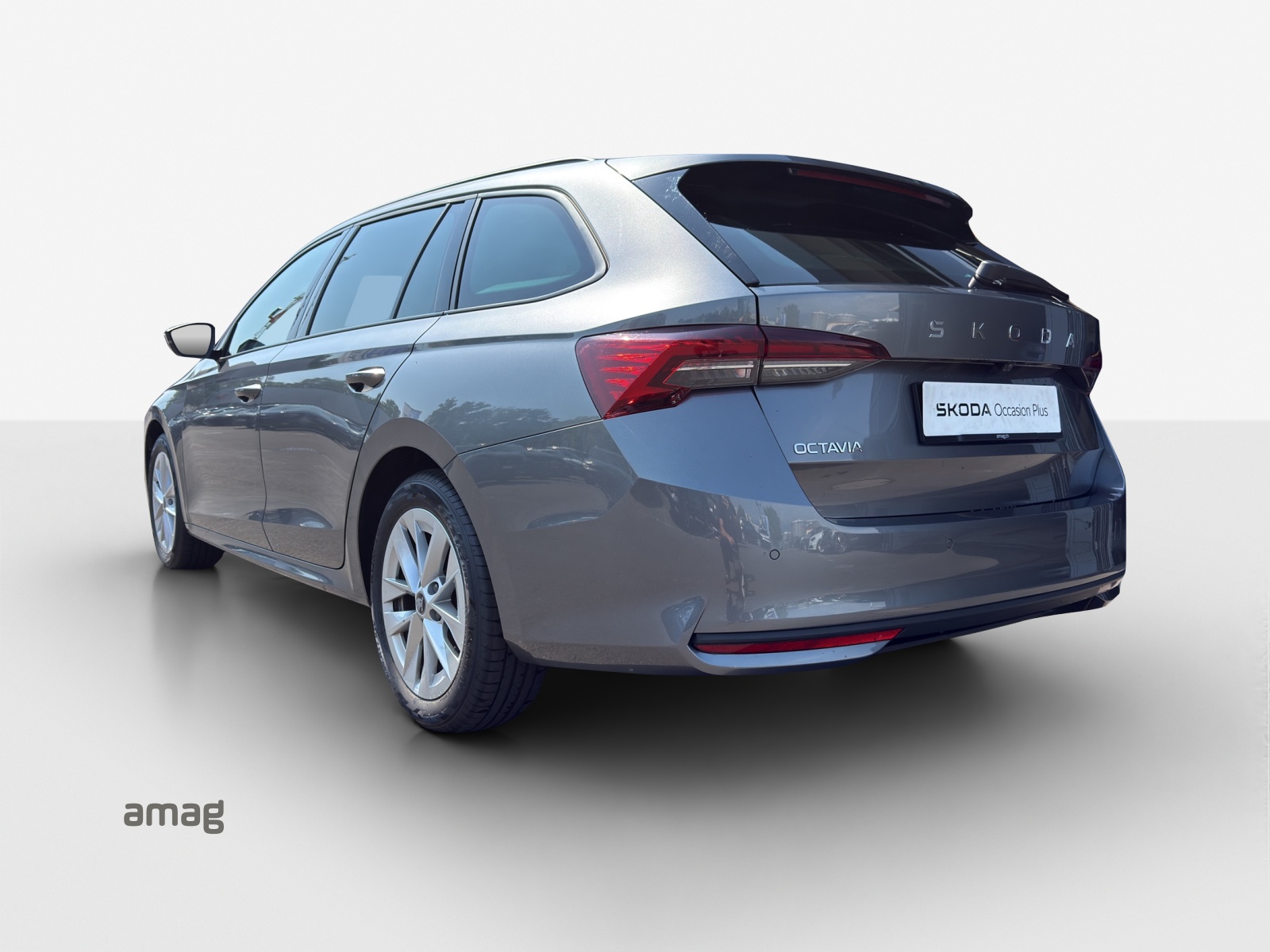 SKODA Octavia Combi 1.5 TSI mHEV DSG Dynamic-image-2