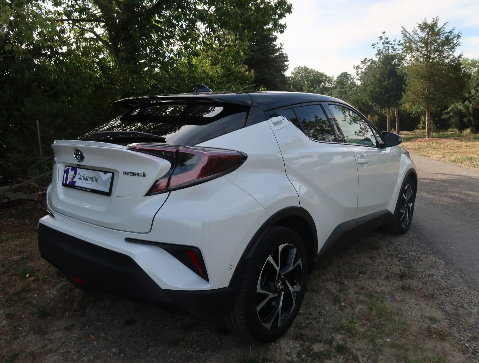 TOYOTA C-HR 1.8 HSD Trend CVT-showroom-element-3