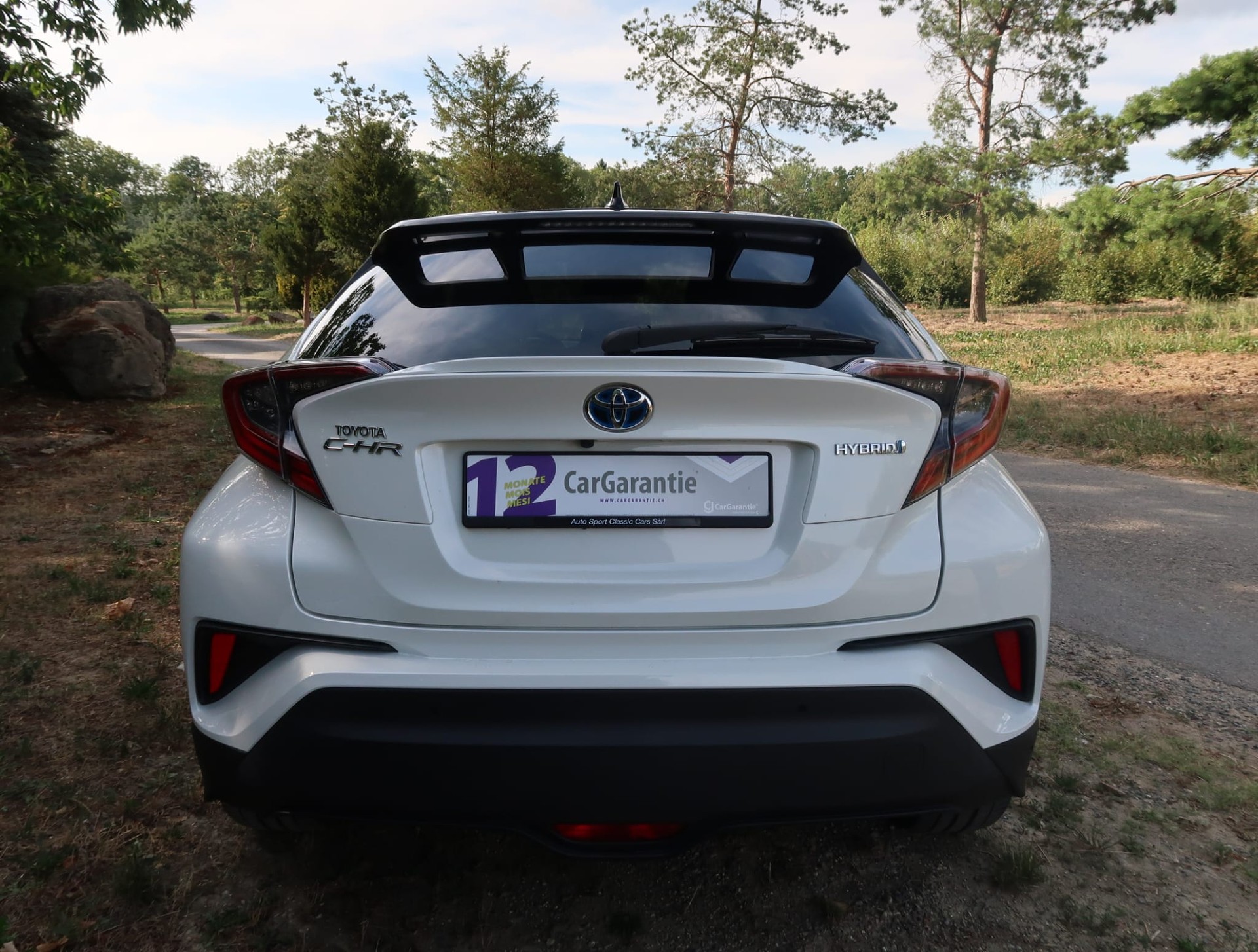 TOYOTA C-HR 1.8 HSD Trend CVT-image-4