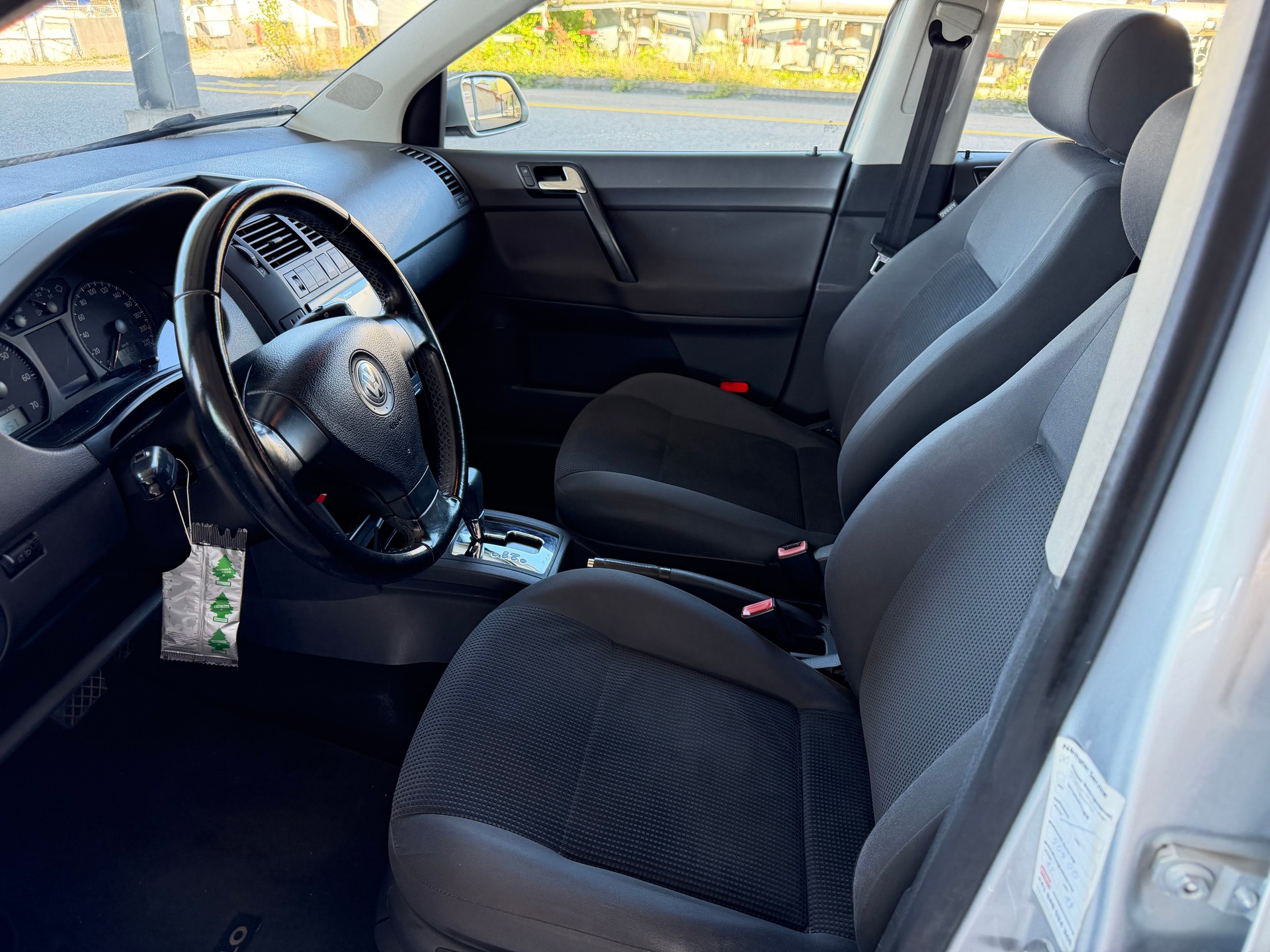 VW Vw Polo 1‘6-image-9