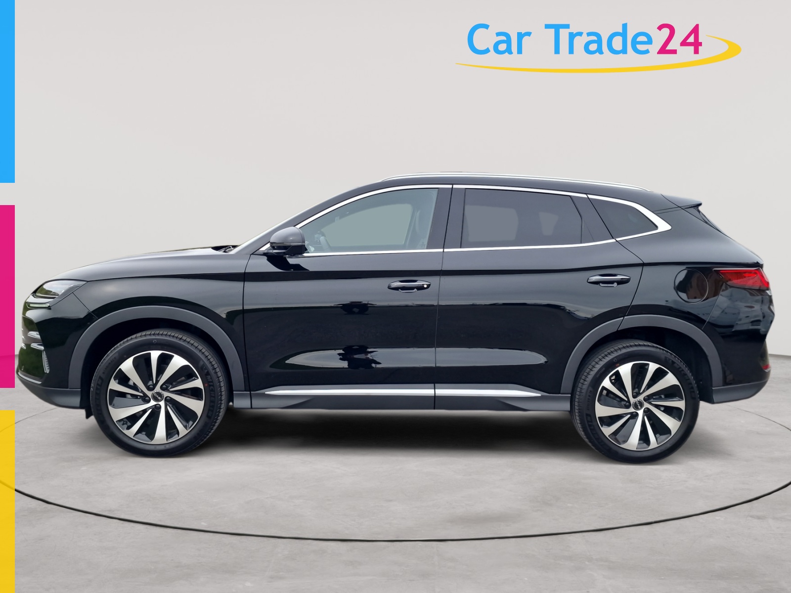 BYD Seal U DM-i Design AWD Panorama 324 PS Reichweite 70 km-image-4