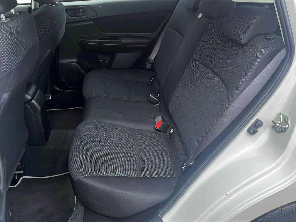 SUBARU Impreza Wagon 1.6i Swiss One Automatik-image-9