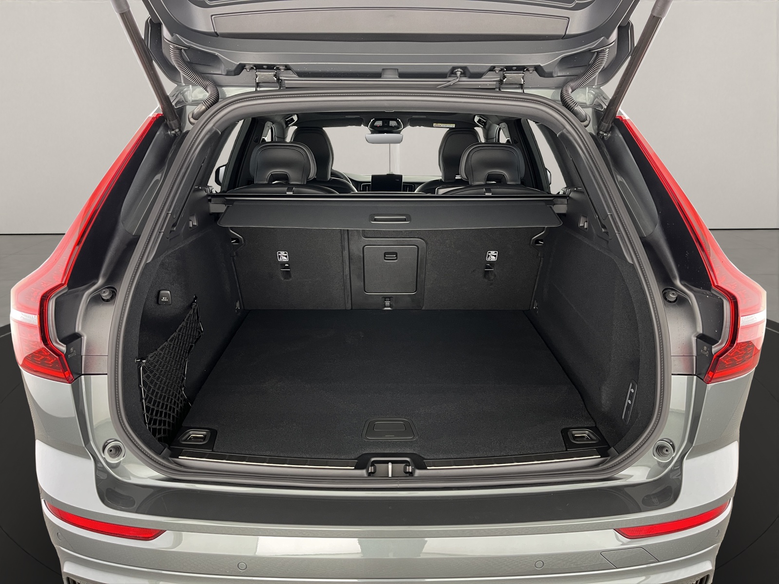 VOLVO XC60 2.0 T6 TE Ultra Dark eAWD-image-5
