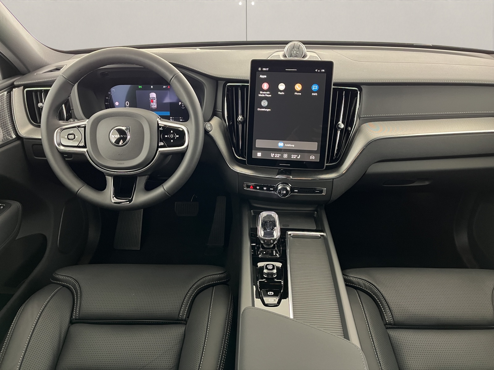 VOLVO XC60 2.0 T6 TE Ultra Dark eAWD-image-12