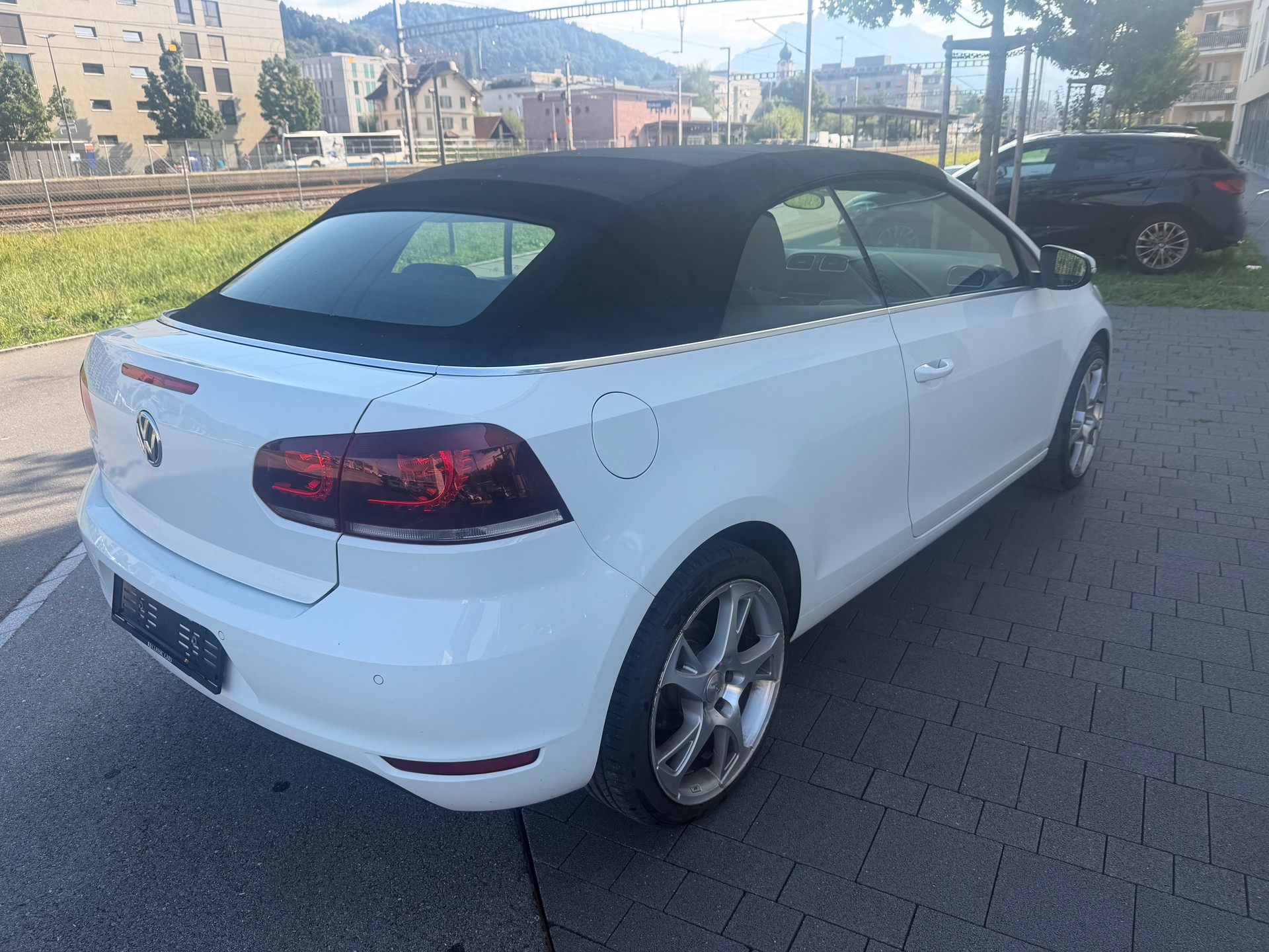 VW Golf Cabrio 1.2 TSI BMT Whiteline-image-11