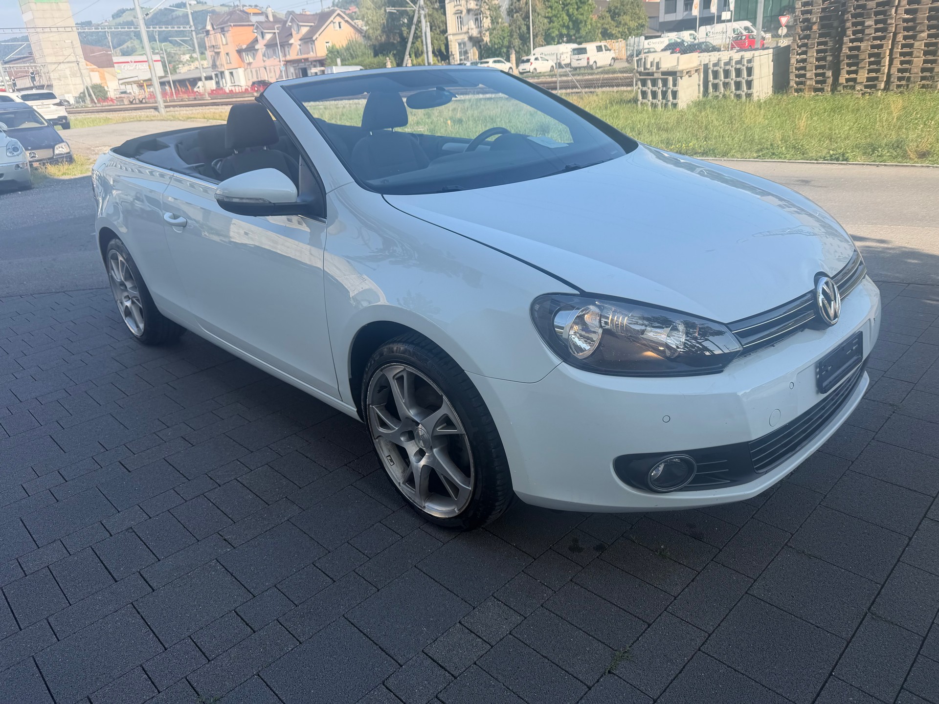 VW Golf Cabrio 1.2 TSI BMT Whiteline-image-4