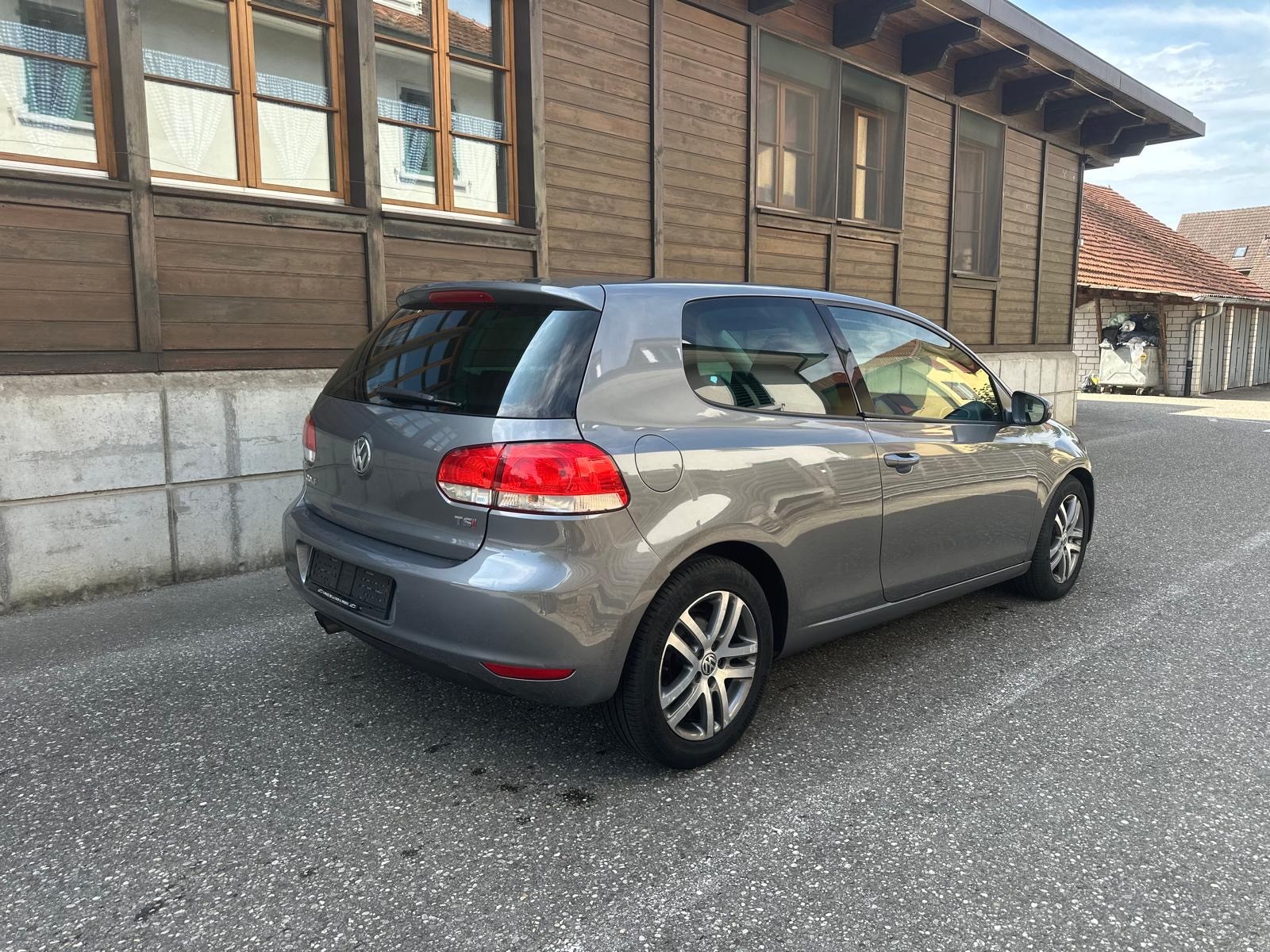 VW Golf 1.4 TSI Comfortline DSG-image-2