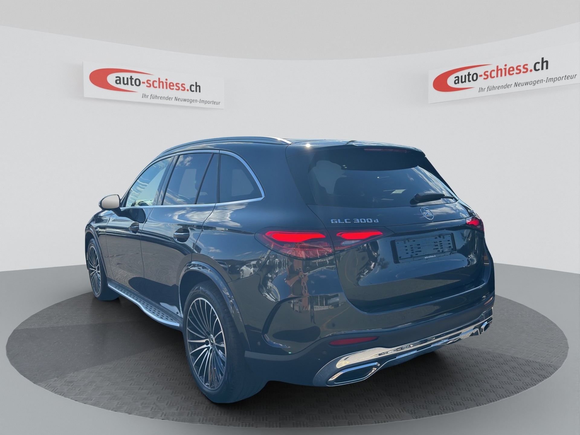MERCEDES-BENZ GLC 300 d 4Matic 9G-Tronic AMG Line-image-12