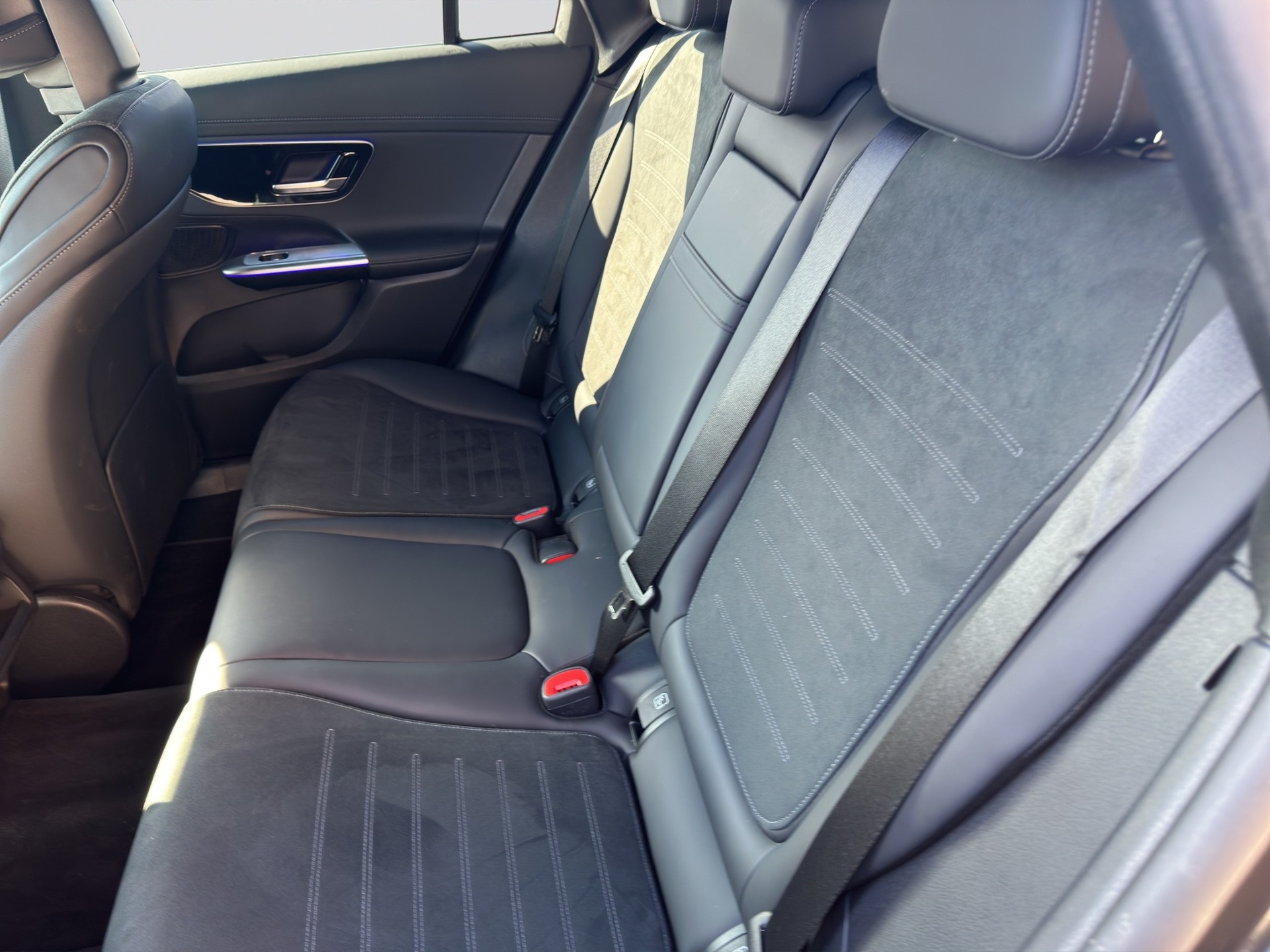 MERCEDES-BENZ GLC 300 d 4Matic 9G-Tronic AMG Line-image-7