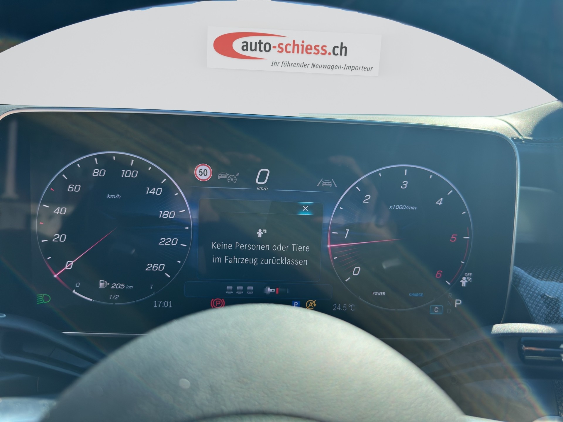 MERCEDES-BENZ GLC 300 d 4Matic 9G-Tronic AMG Line-image-9