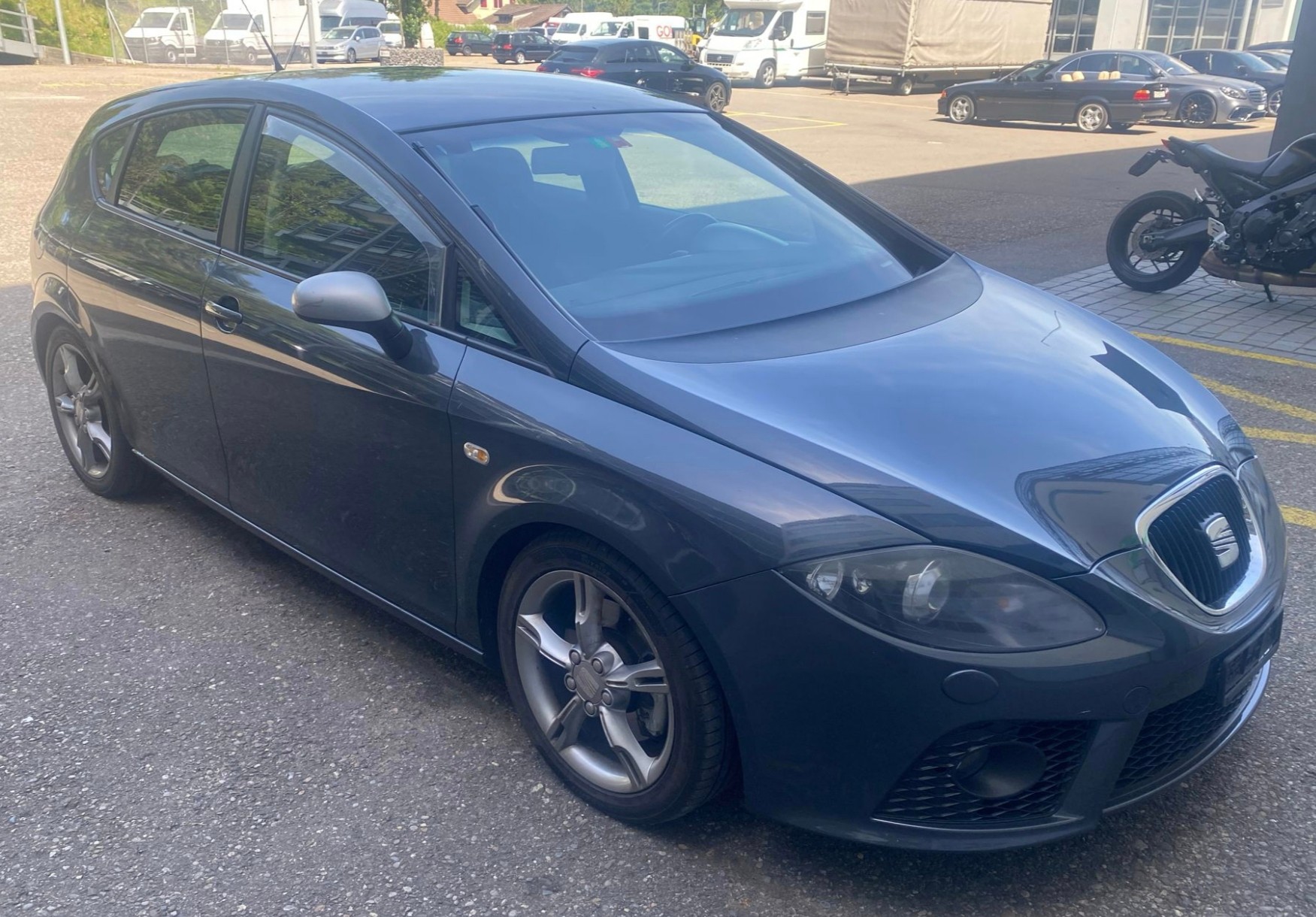 SEAT Leon 2.0 TSI FR-image-1