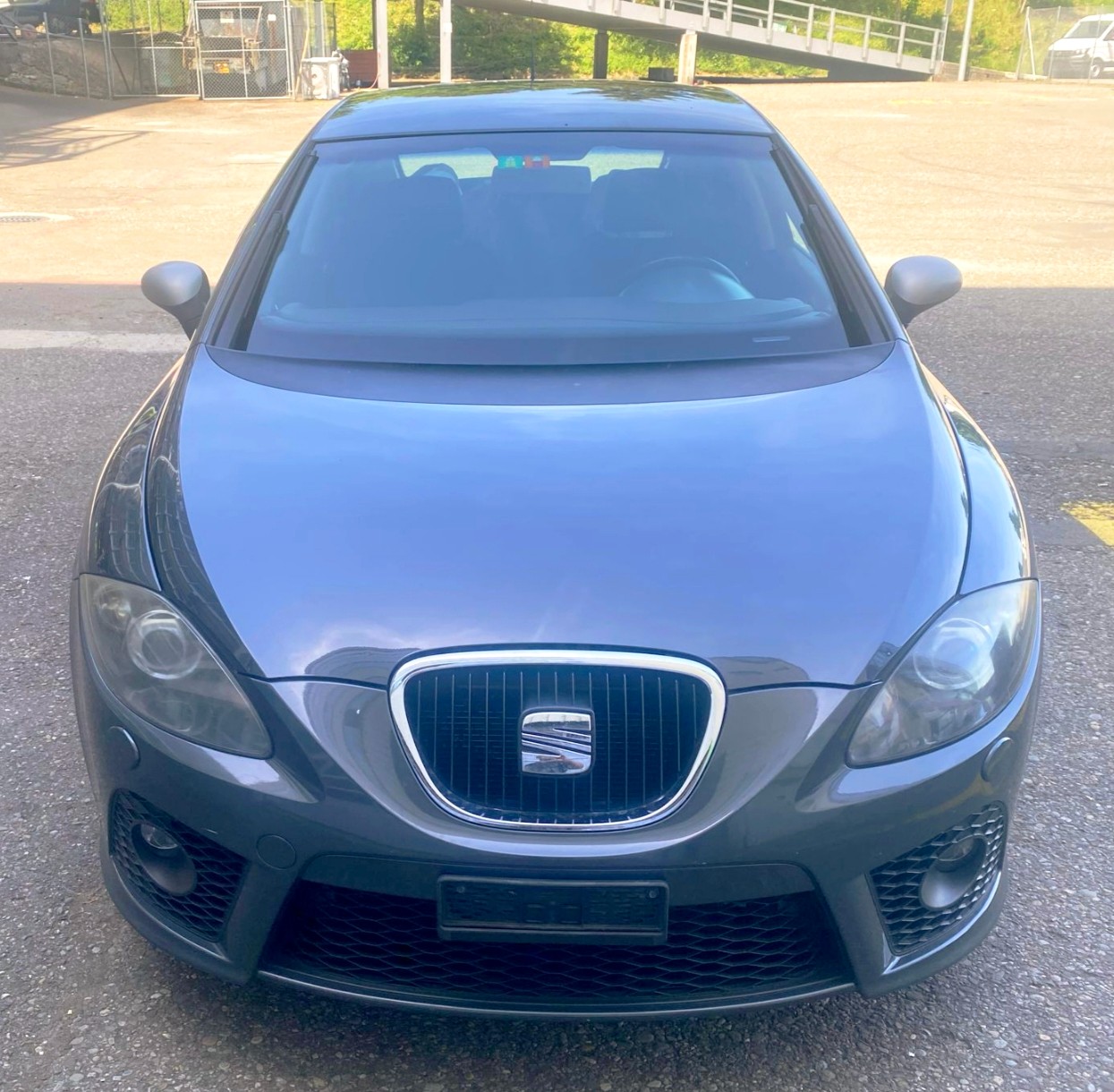 SEAT Leon 2.0 TSI FR-image-0