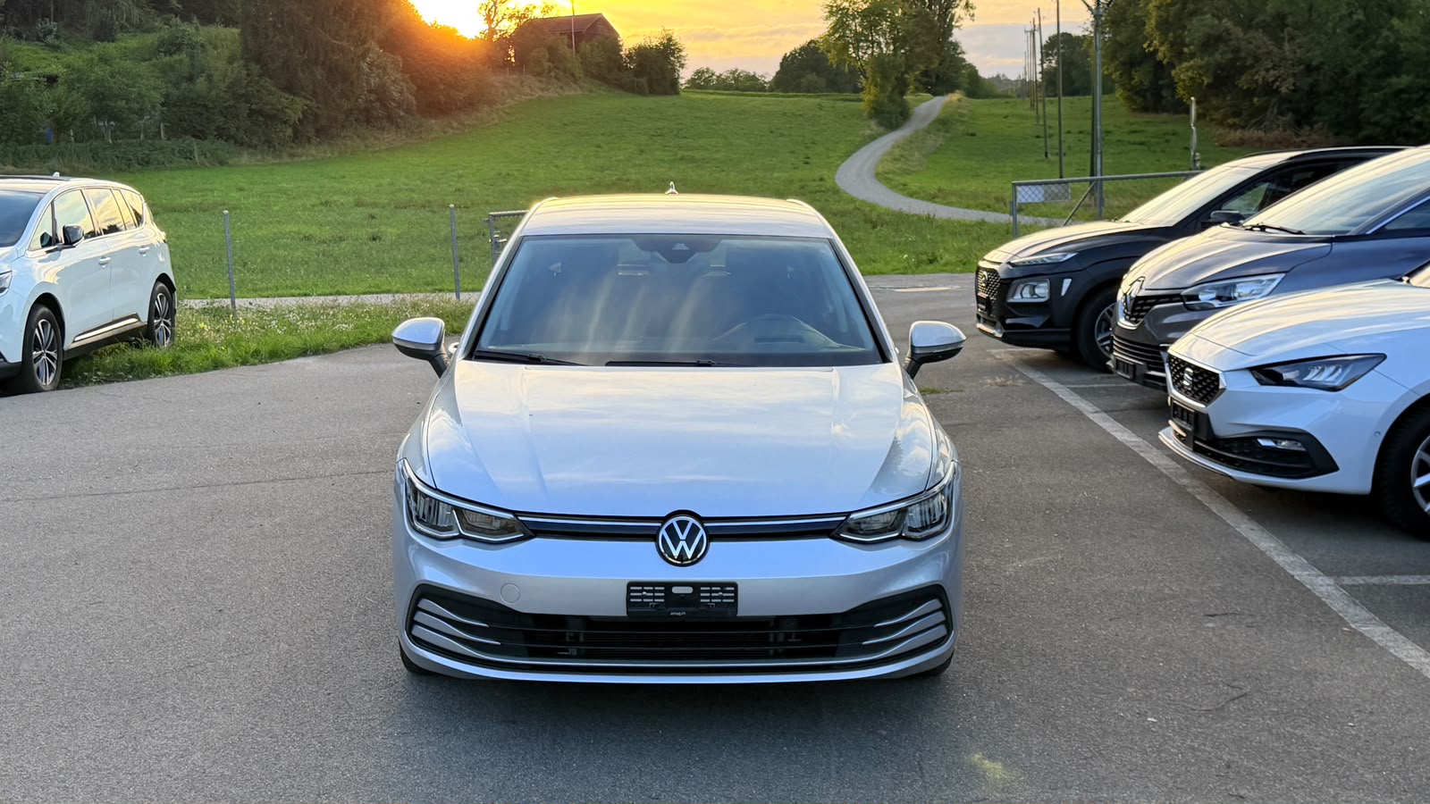 VW Golf 1.5 e TSI ACT Life DSG-image-1