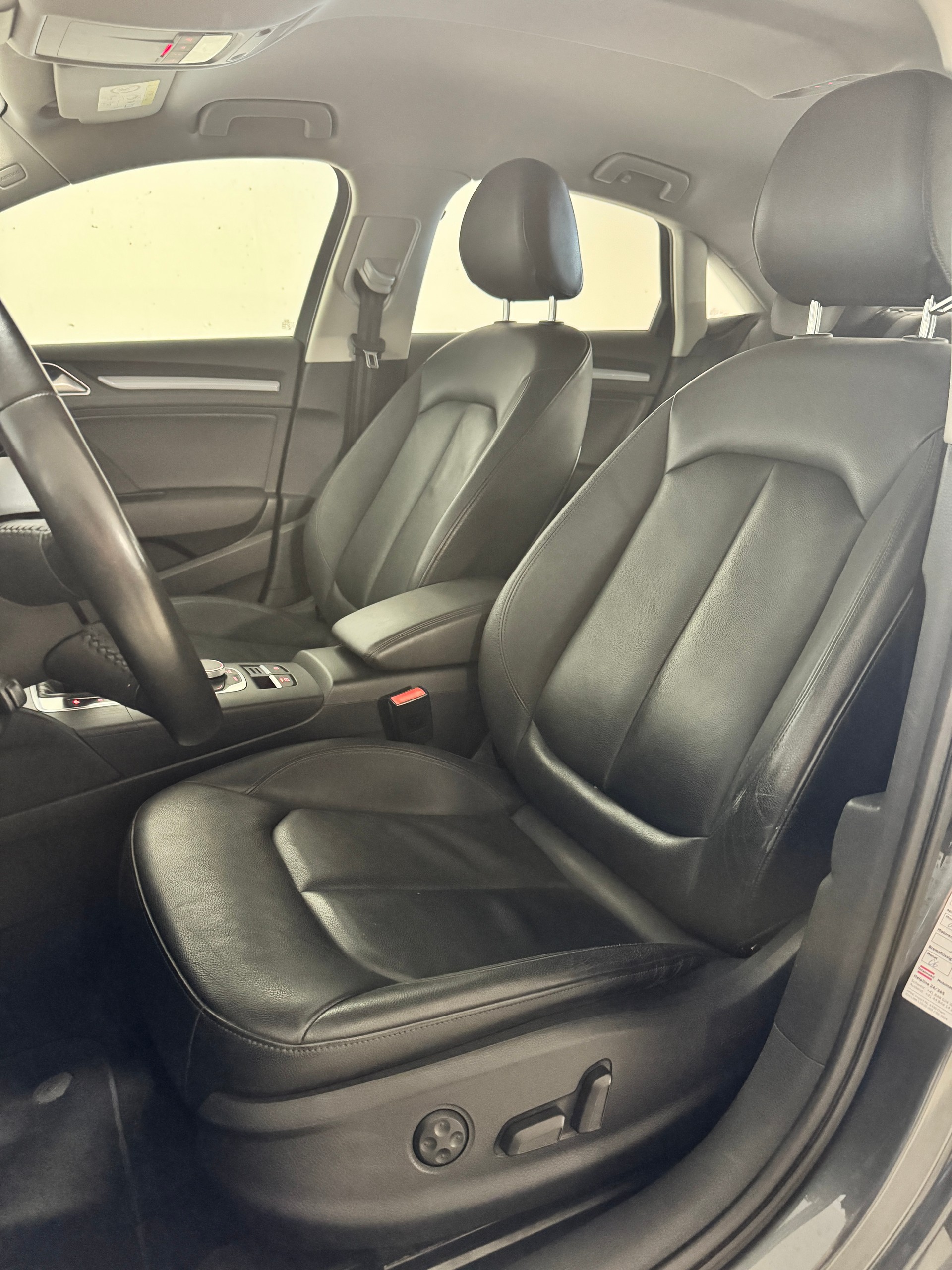 AUDI A3 Limousine 1.8 TFSI Ambition quattro S-tronic *Limo*-image-6