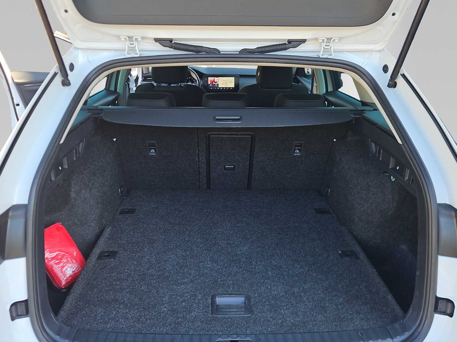 SKODA Octavia Combi 1.5 TSI mHEV DSG Ambition-image-7