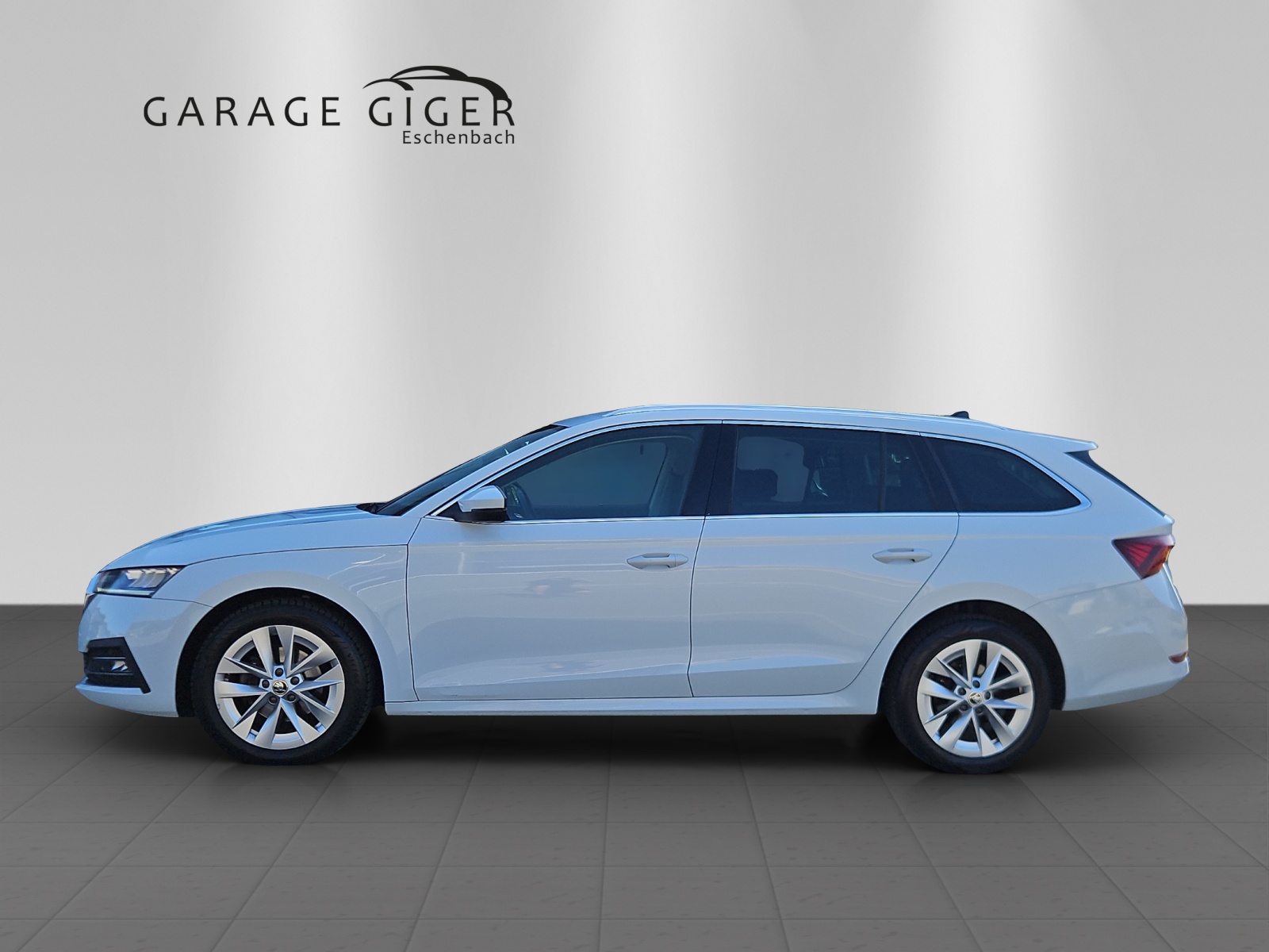 SKODA Octavia Combi 1.5 TSI mHEV DSG Ambition-image-1