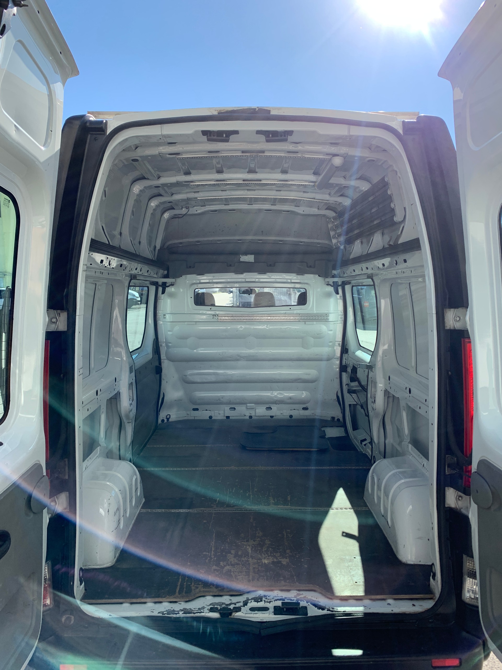 NISSAN Primastar 2.5dCi 150 Comfort 2.9t-image-5