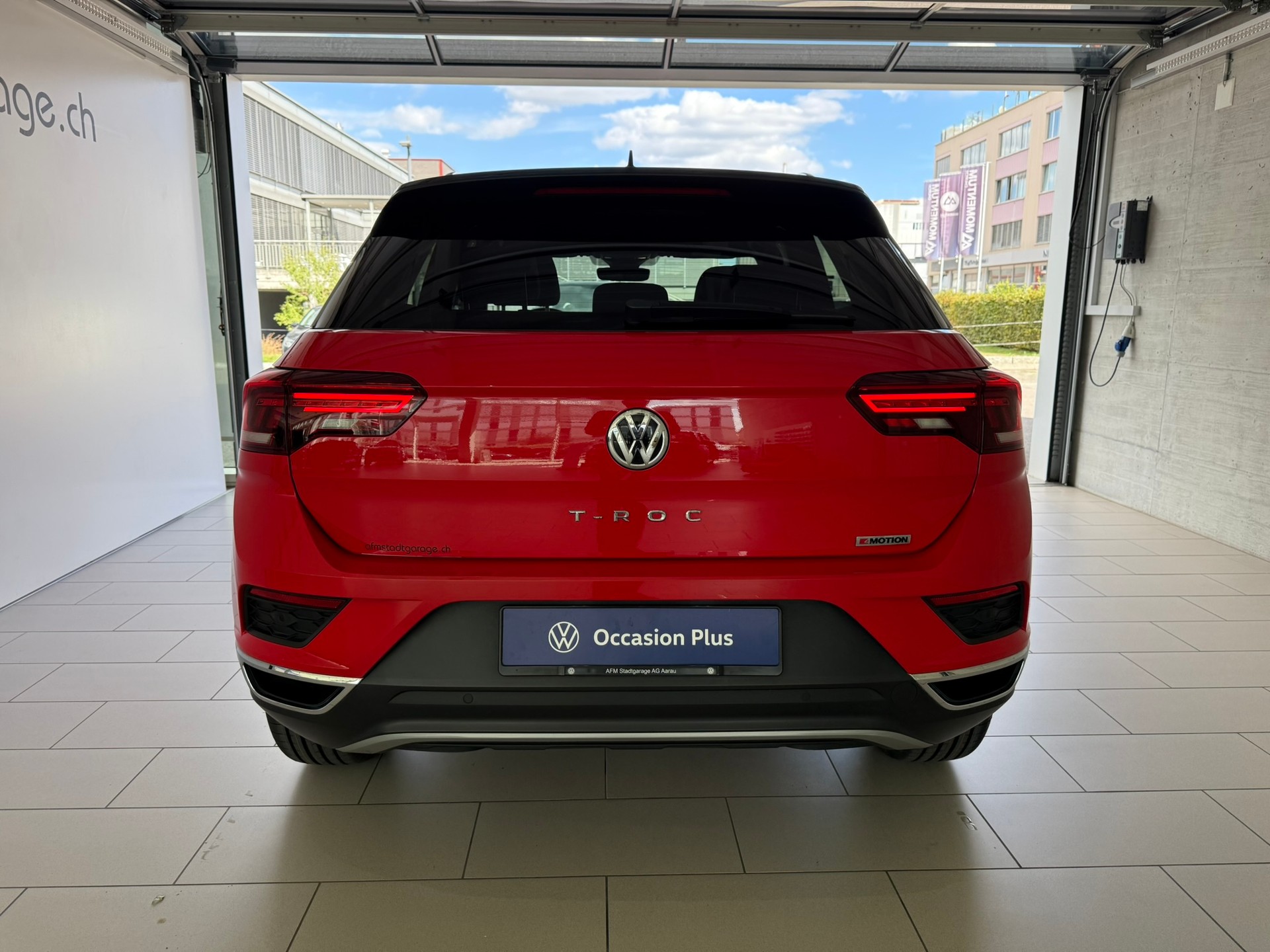 VW T-Roc 2.0 TSI Sport DSG 4Motion-image-4