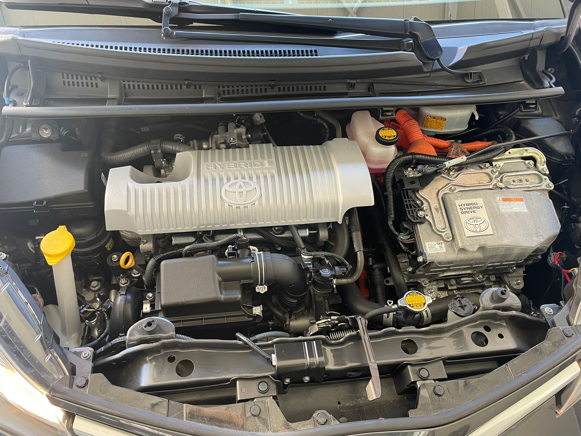 TOYOTA Yaris 1.5 VVT-i Hybrid Trend e-CVT-image-15