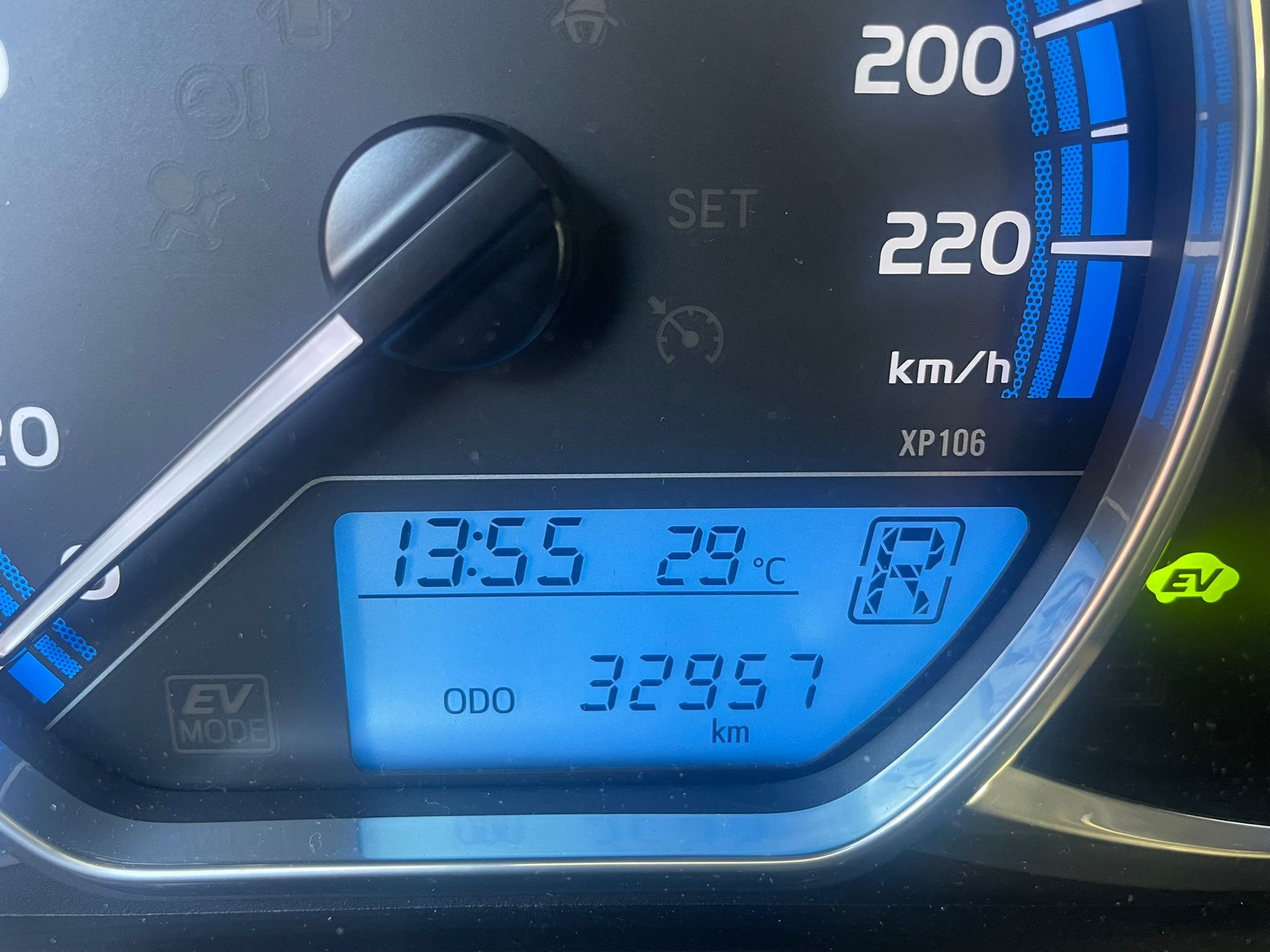 TOYOTA Yaris 1.5 VVT-i Hybrid Trend e-CVT-image-5
