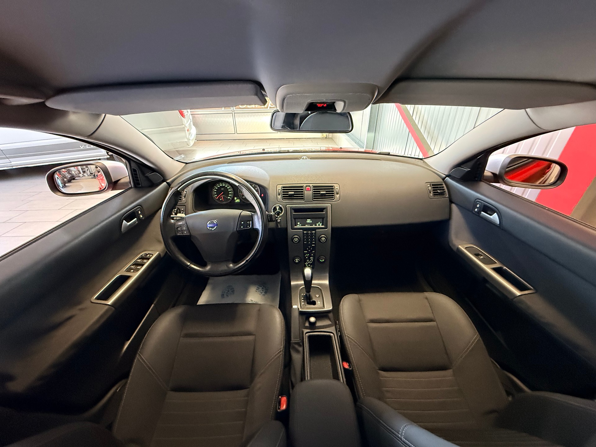 VOLVO S40 2.4I Momentum-image-9