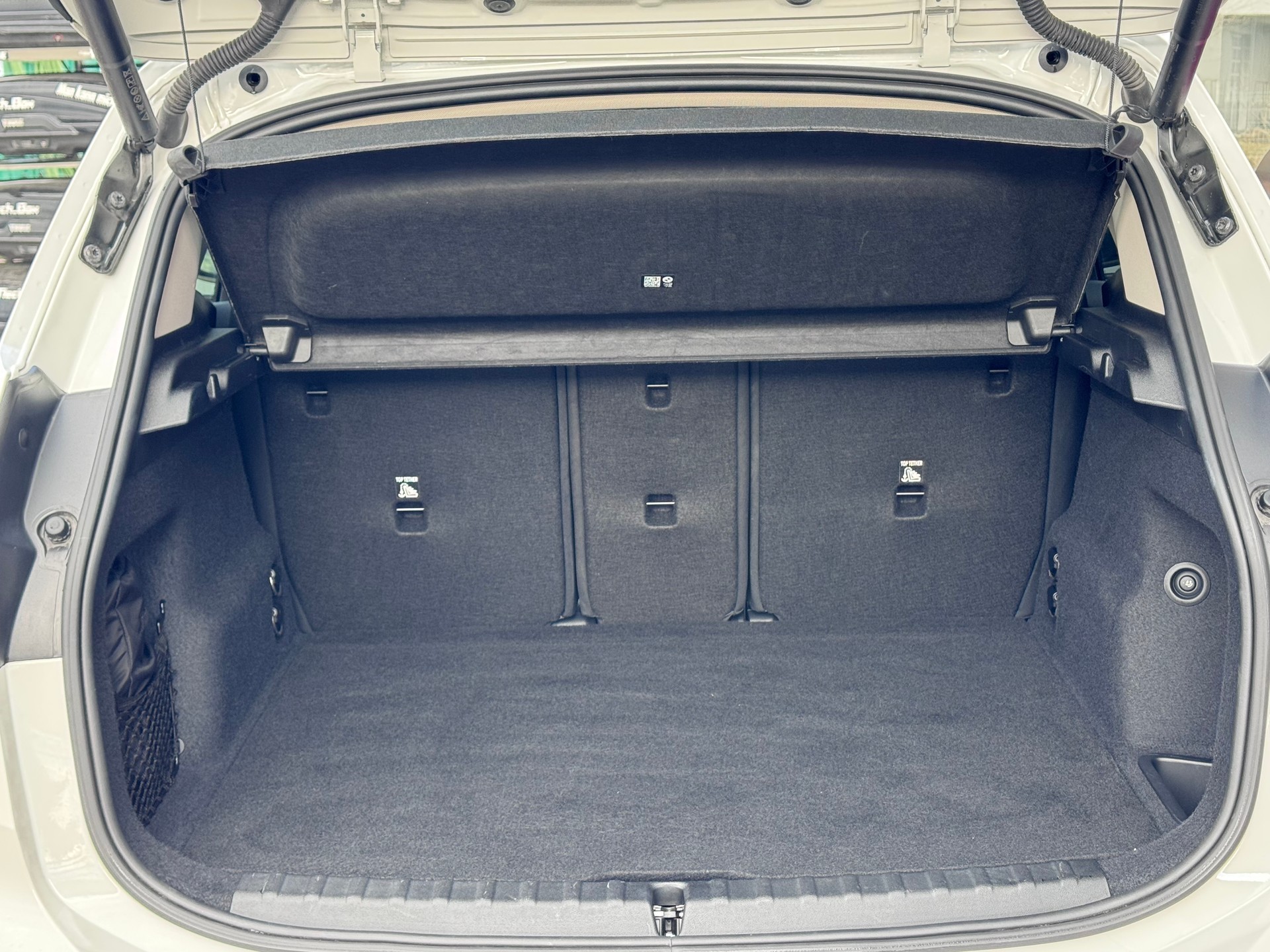 BMW 223d Active Tourer+4x4+Automat+Navigation+LED Scheinwerfer+Rückfahrkamera+Panorama-Glasdach+ACC+8-fach Alu+AHK mit 1'500kg++-image-7