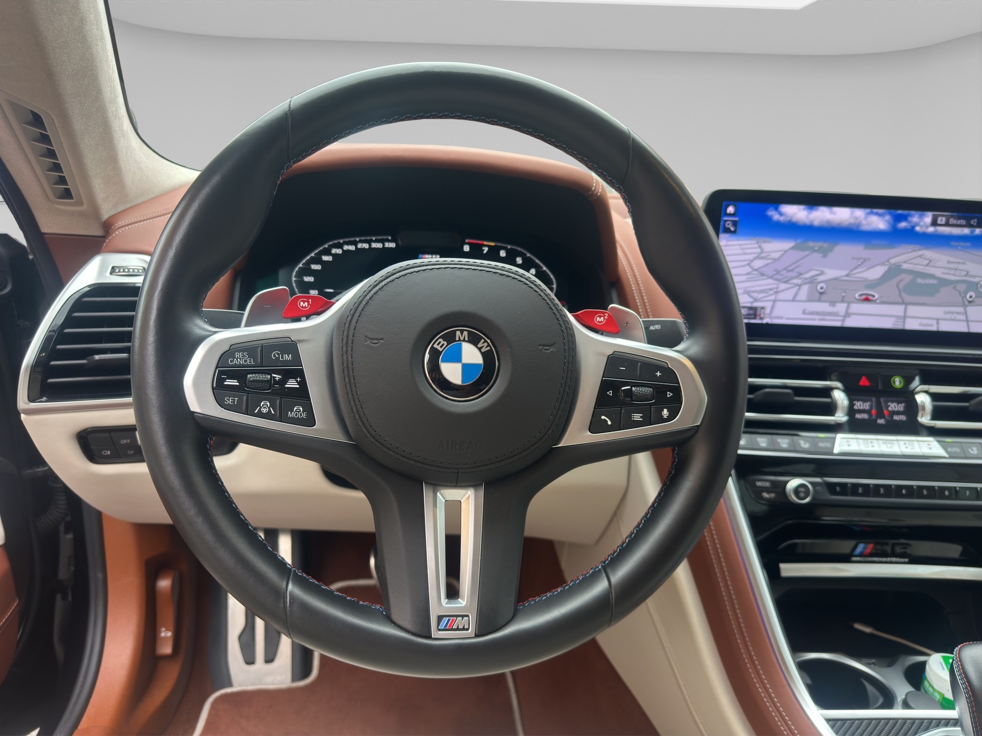 BMW M8 xDrive M Competition Steptronic-image-9