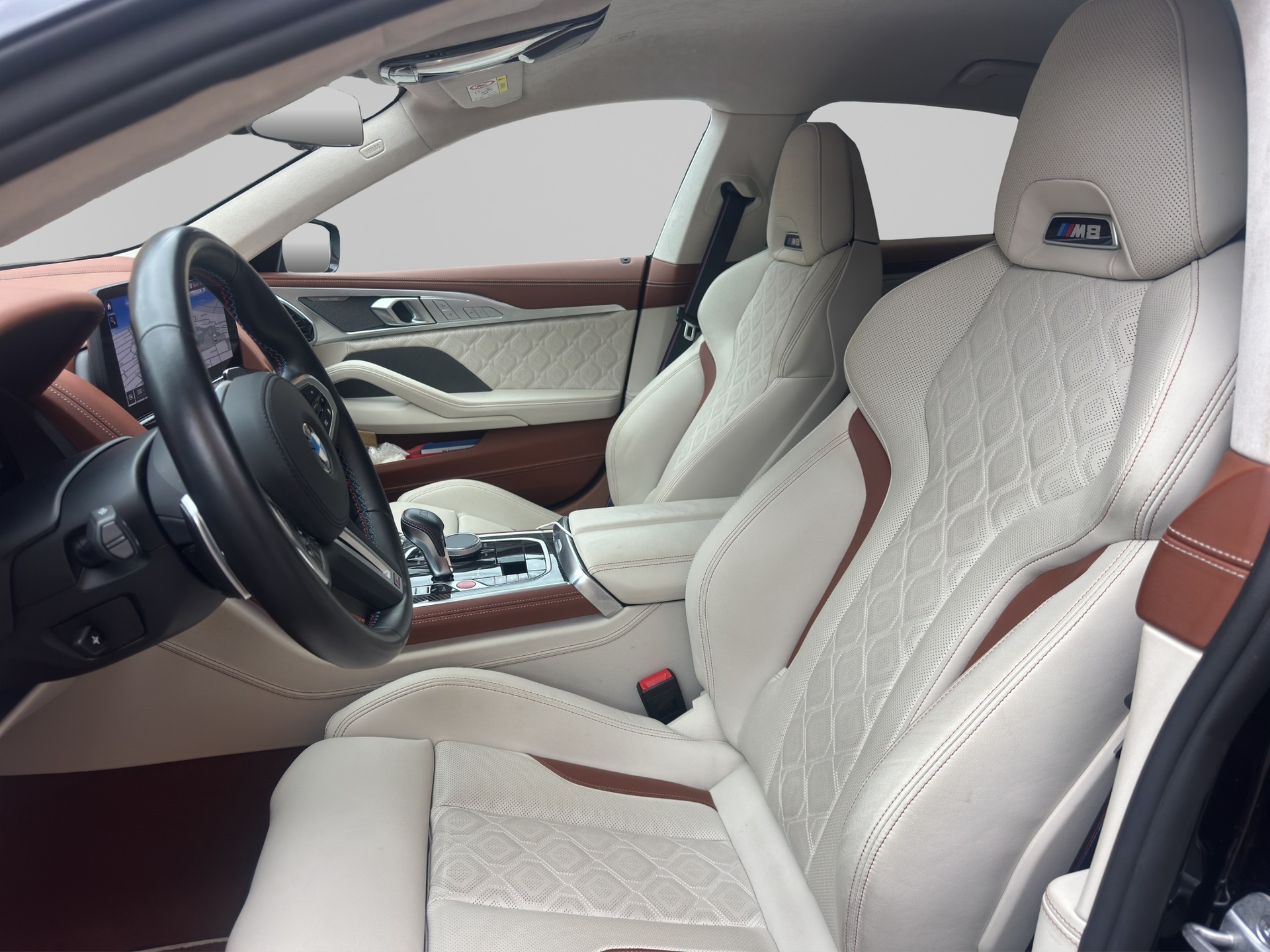 BMW M8 xDrive M Competition Steptronic-image-8