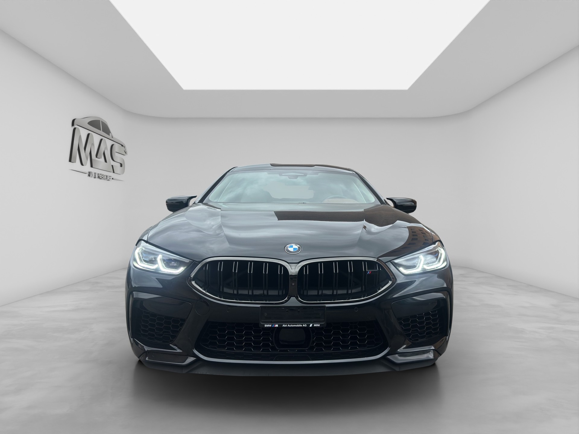 BMW M8 xDrive M Competition Steptronic-image-1