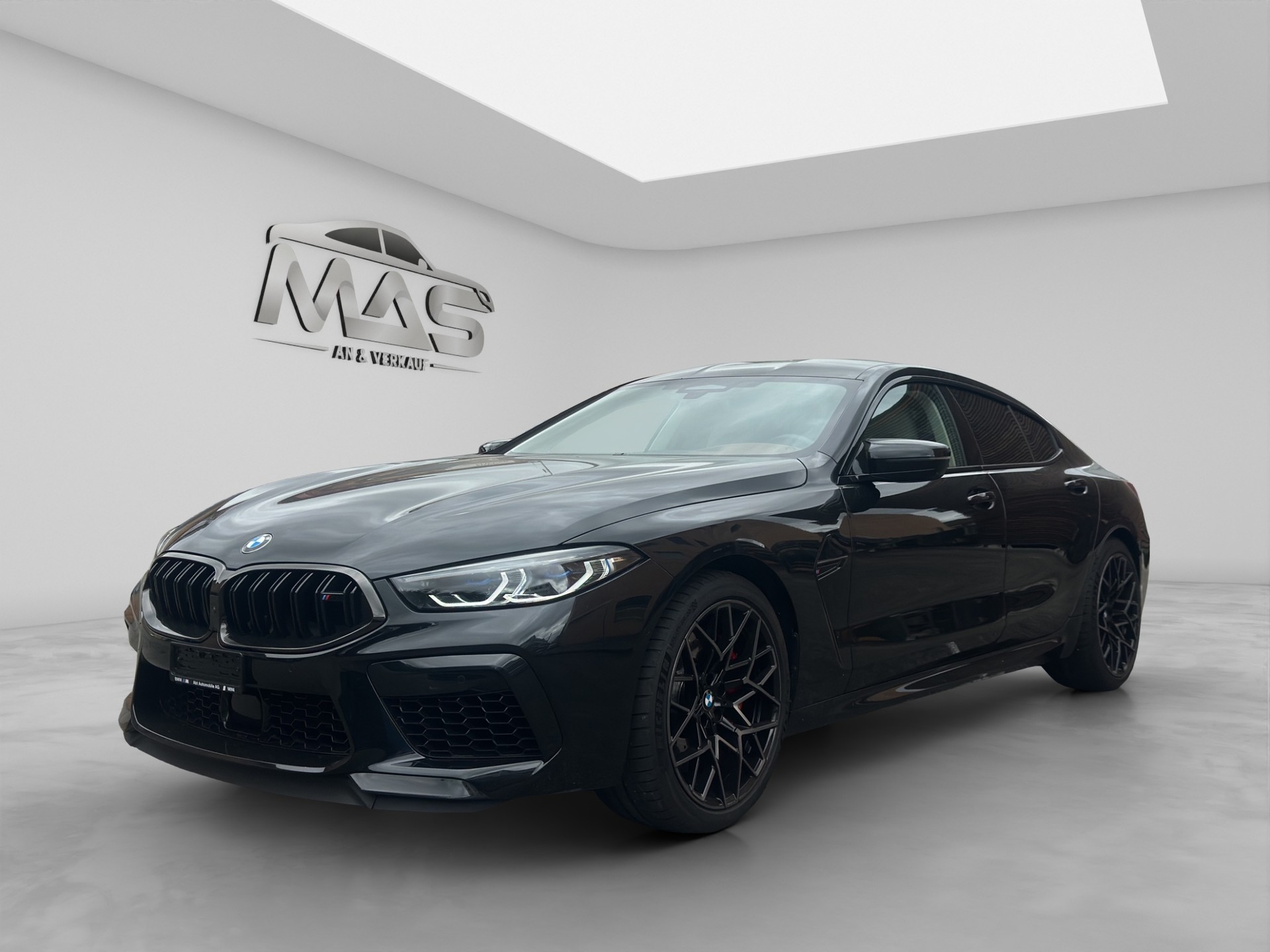 BMW M8 xDrive M Competition Steptronic-image-0