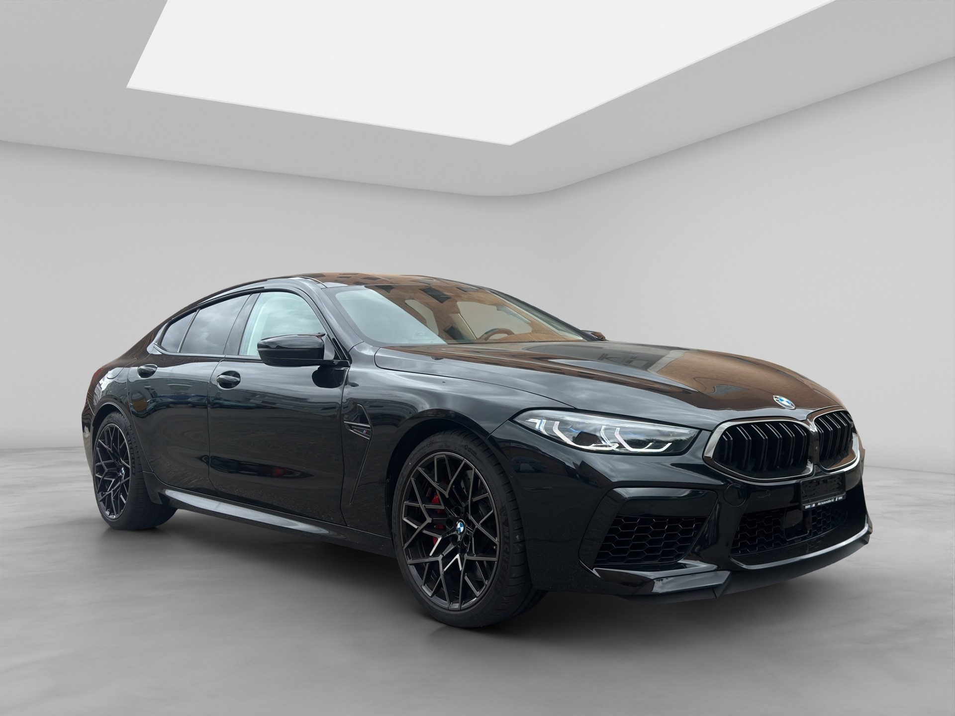 BMW M8 xDrive M Competition Steptronic-image-7