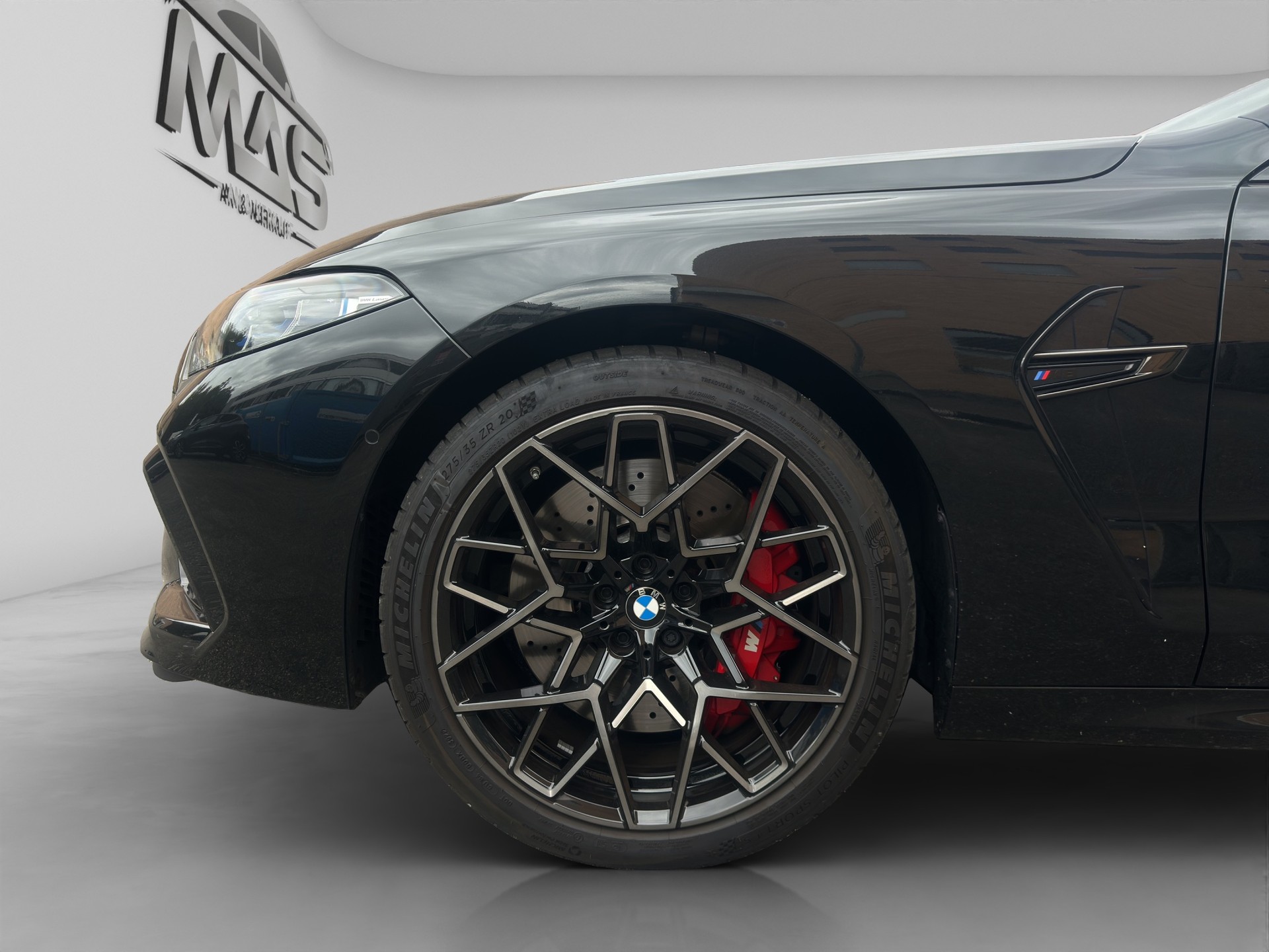 BMW M8 xDrive M Competition Steptronic-image-13