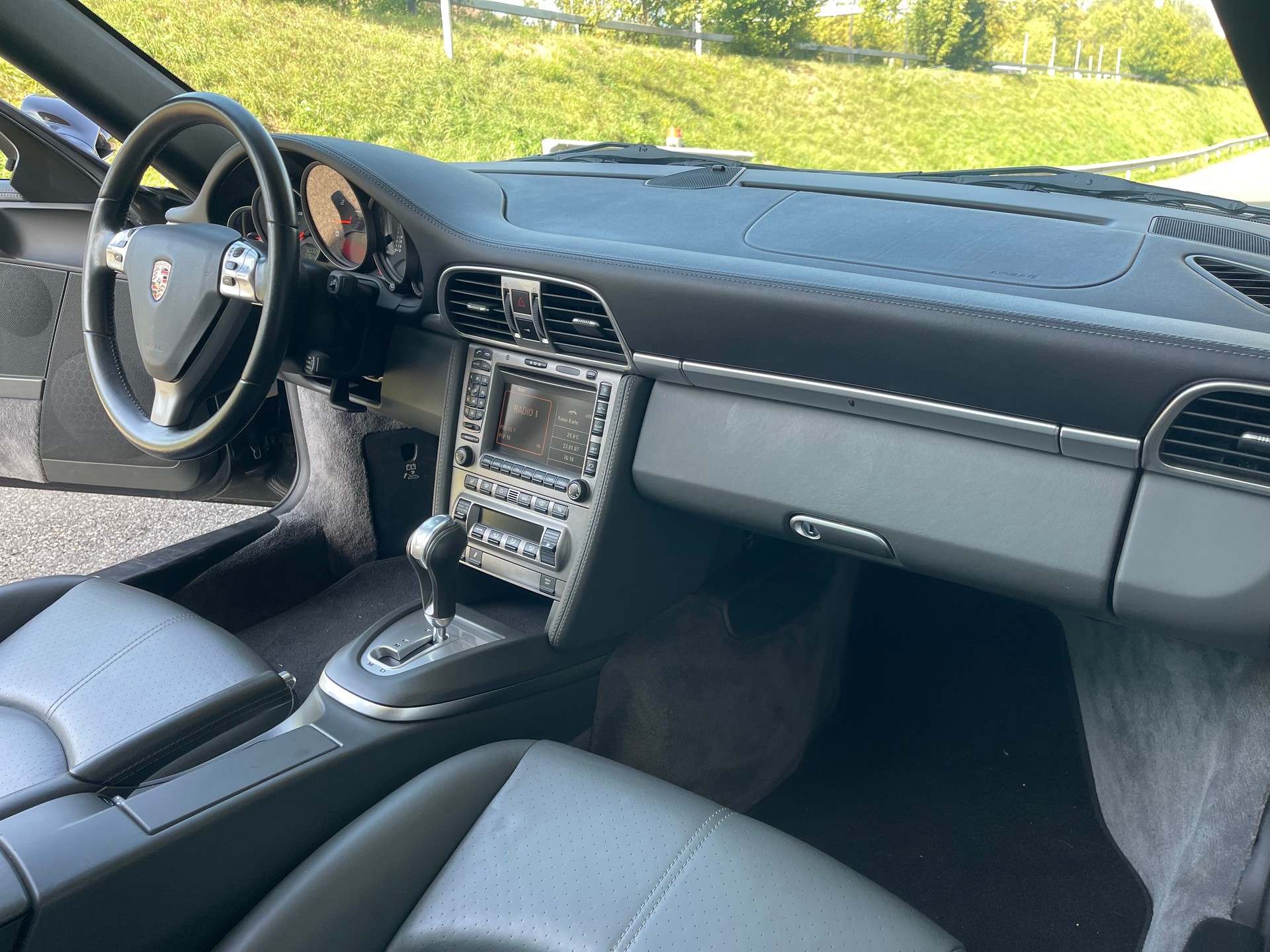 PORSCHE 911 Targa 3.8 Carrera 4S-image-12
