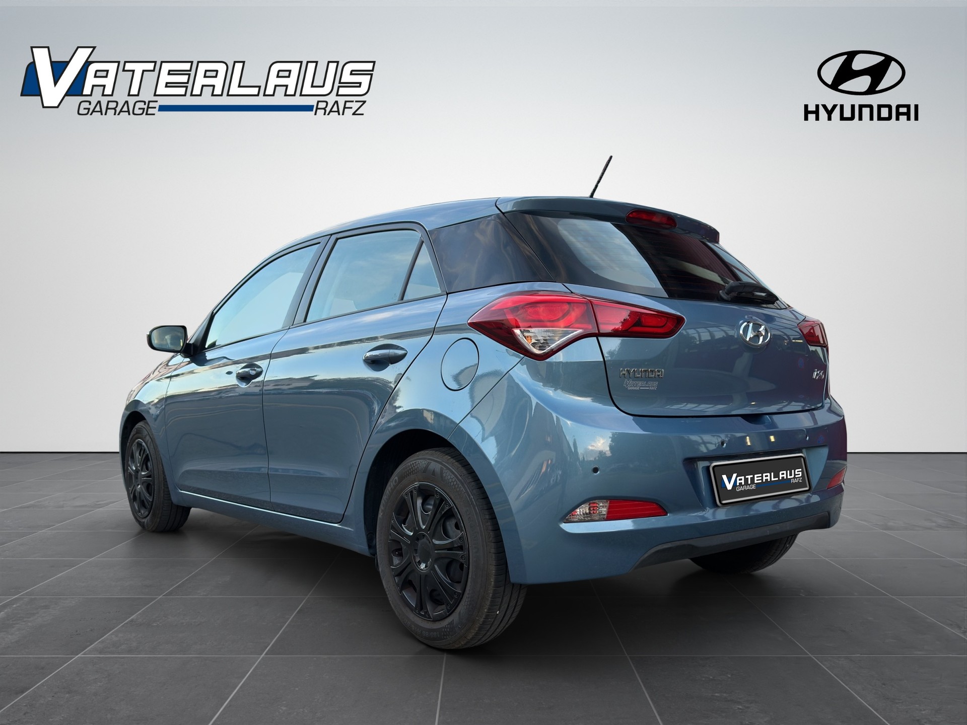 HYUNDAI i20 1.2 Amplia-image-3