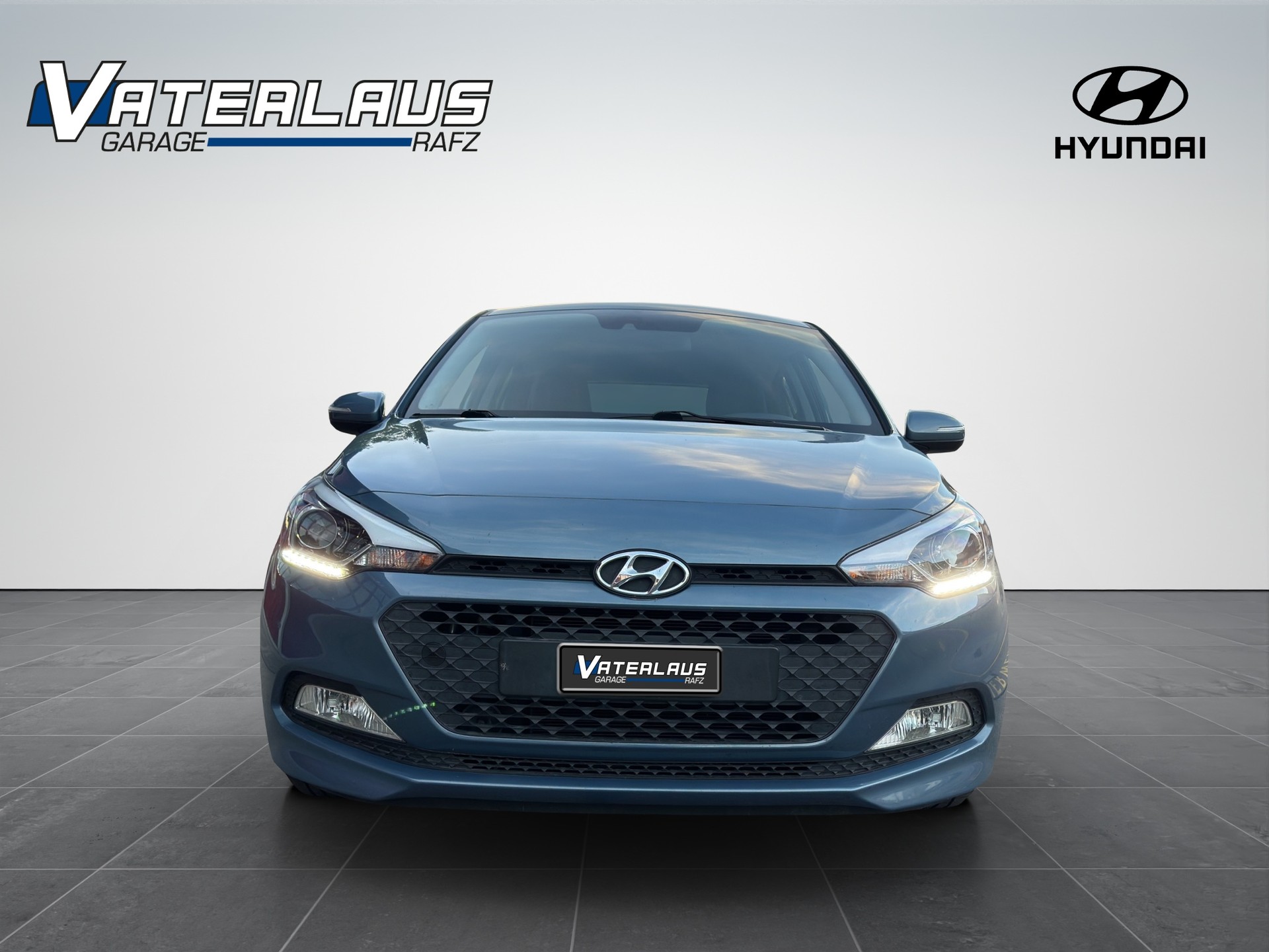 HYUNDAI i20 1.2 Amplia-image-1
