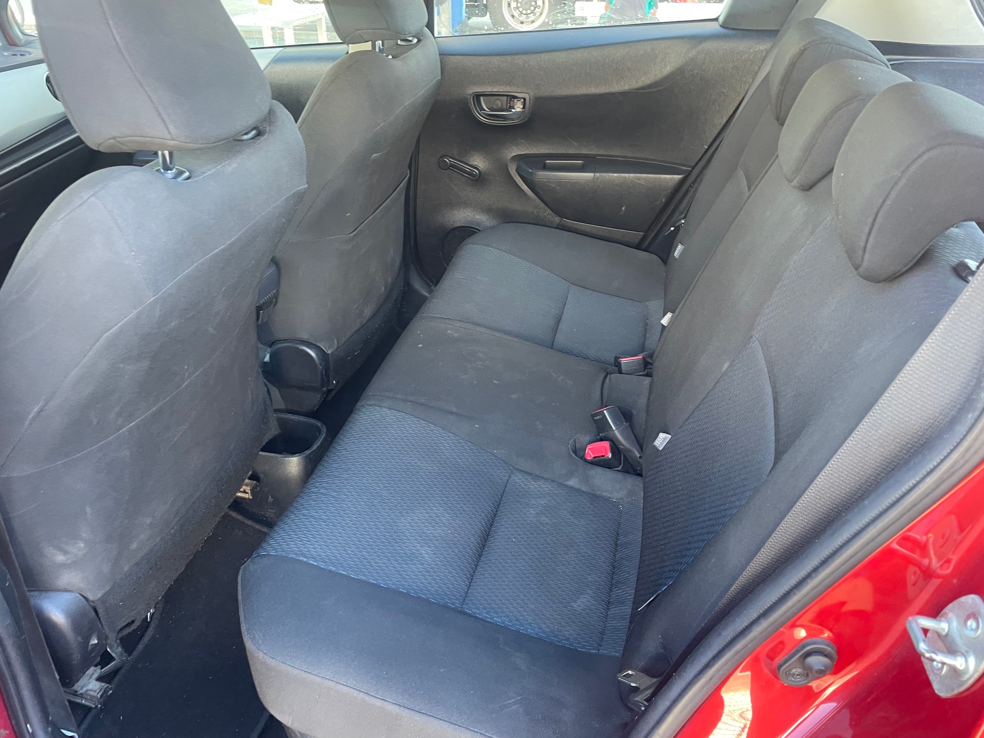 TOYOTA Yaris 1.5 VVT-i Hybrid Luna CVT-image-14
